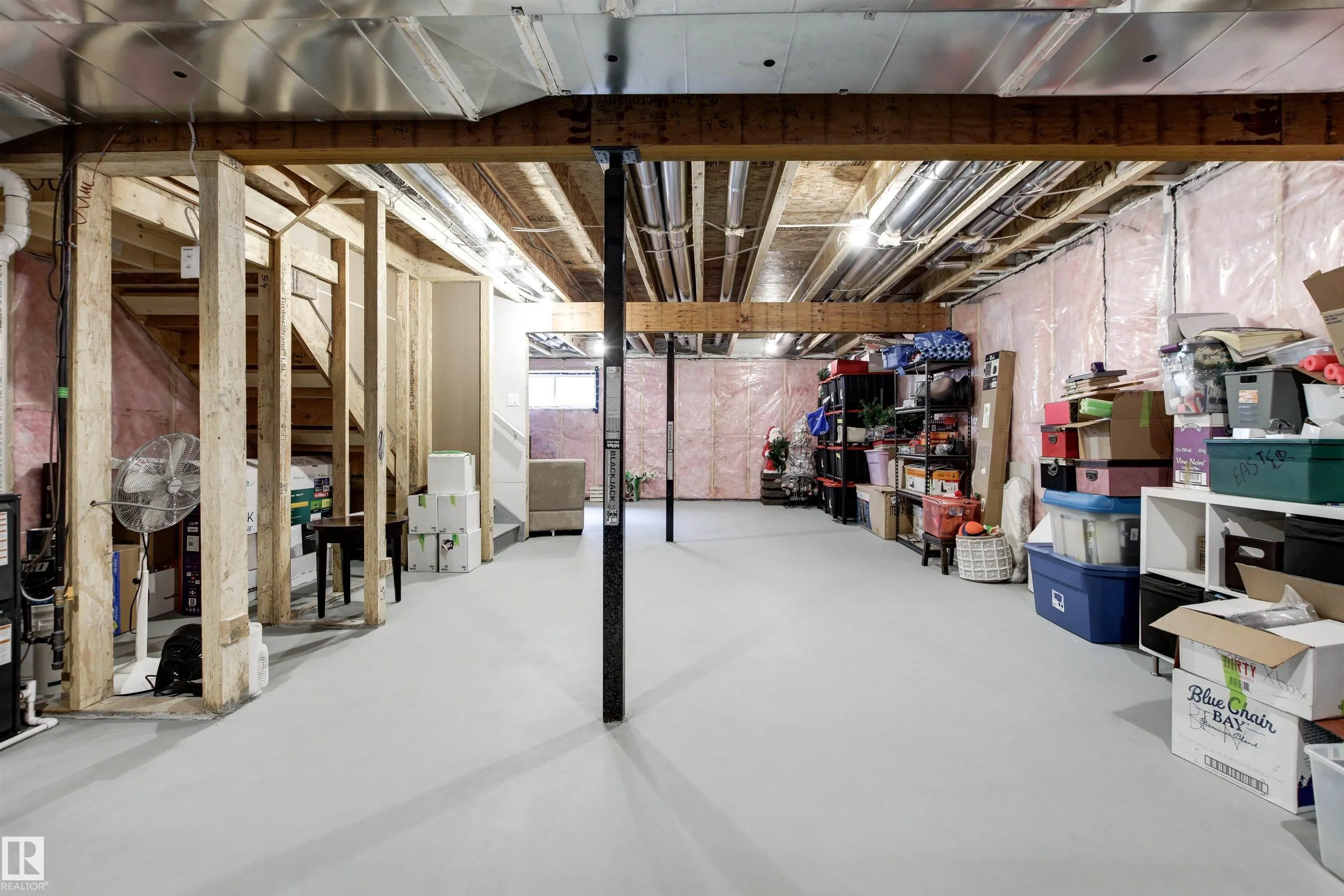 446 ROBERTS Crescent