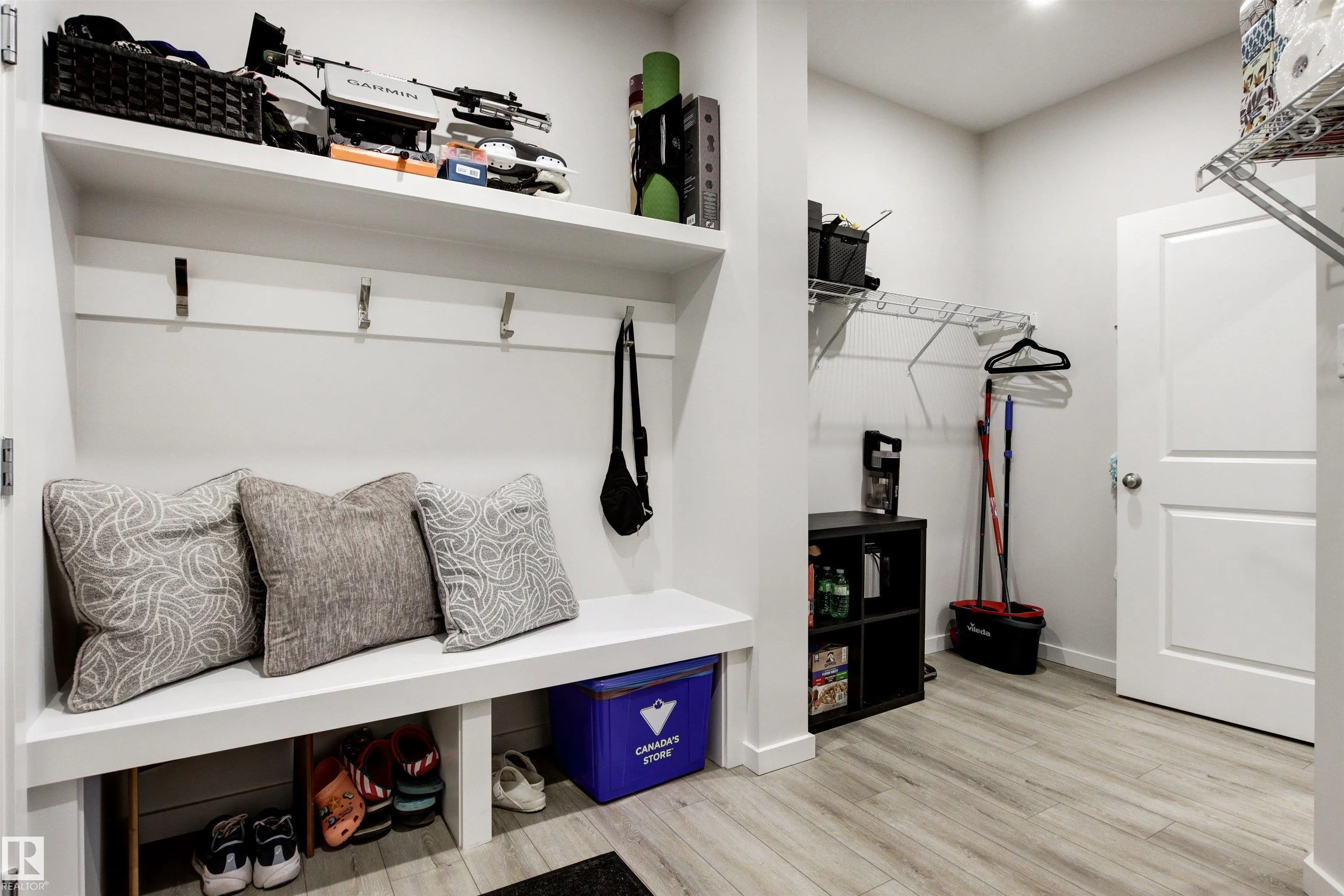 446 ROBERTS Crescent