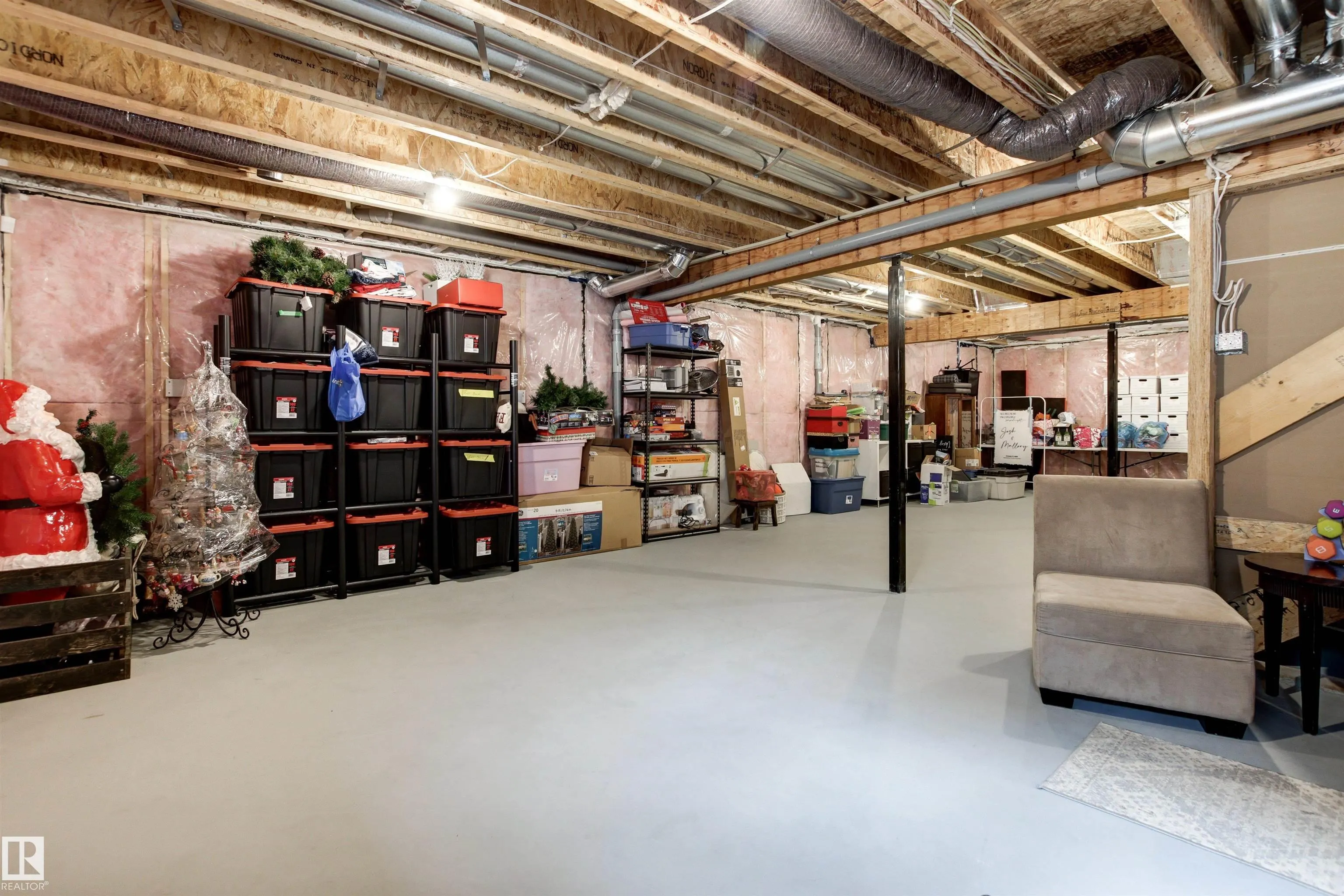 446 ROBERTS Crescent