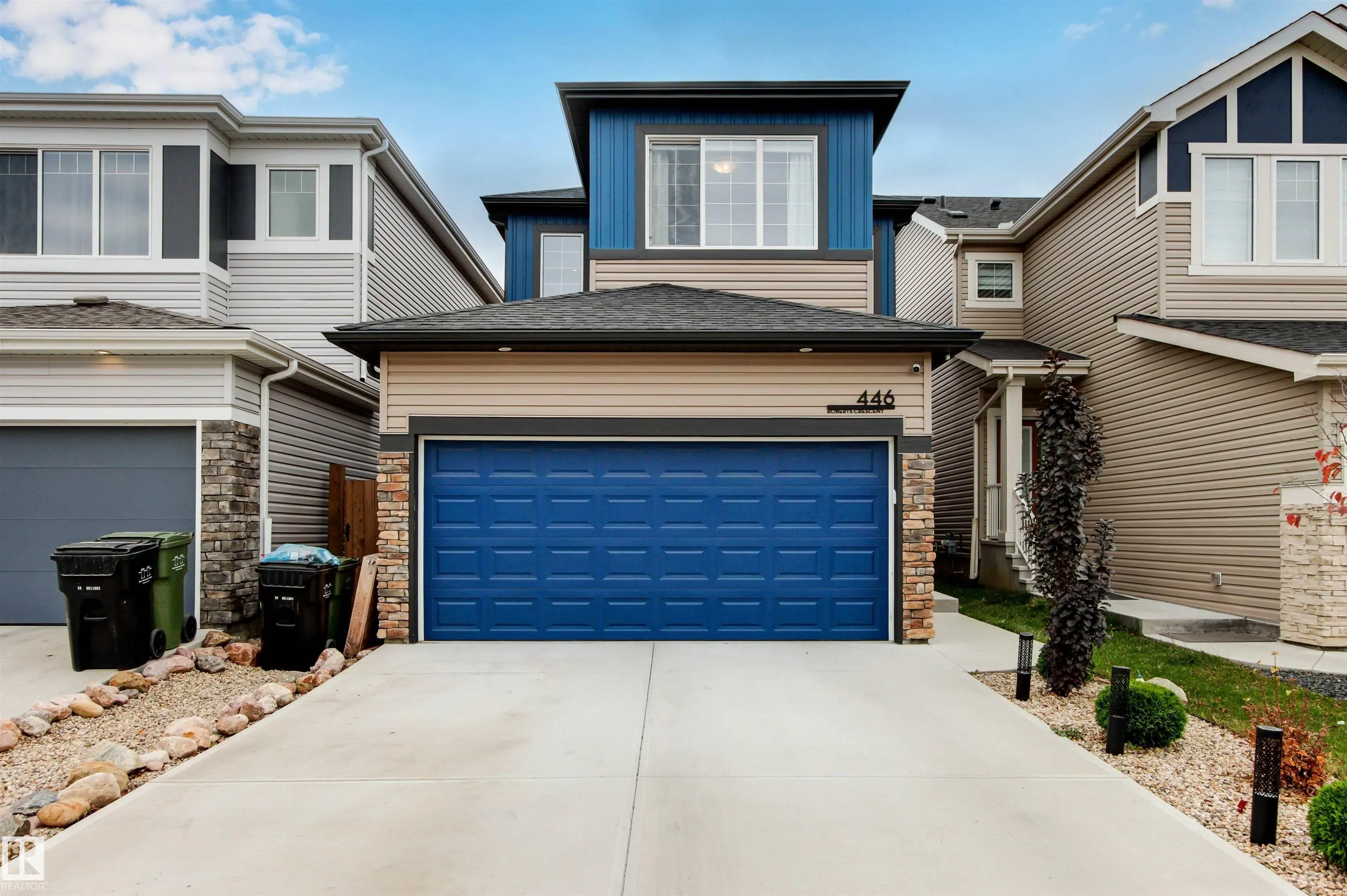 446 ROBERTS Crescent