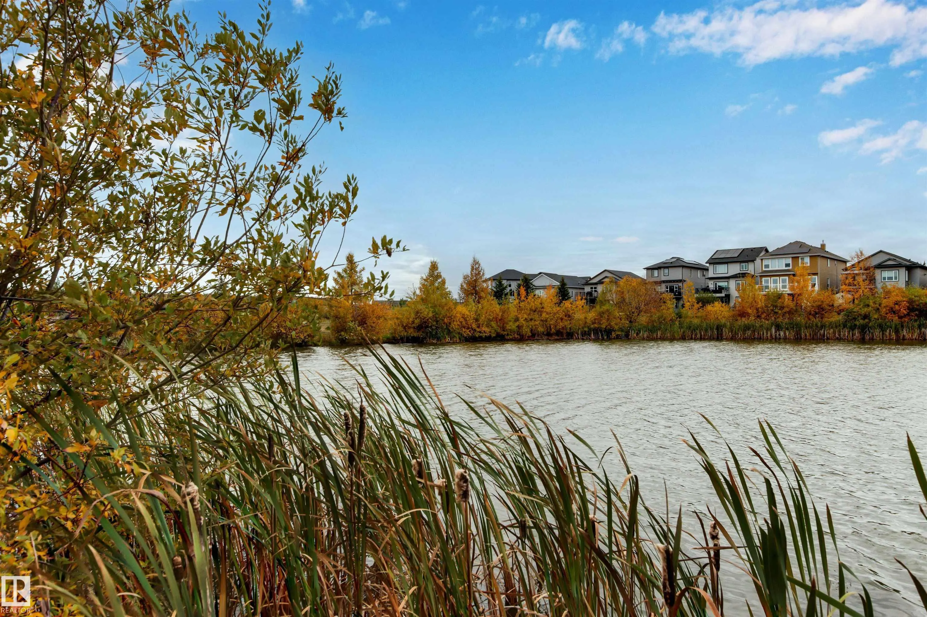 446 ROBERTS Crescent