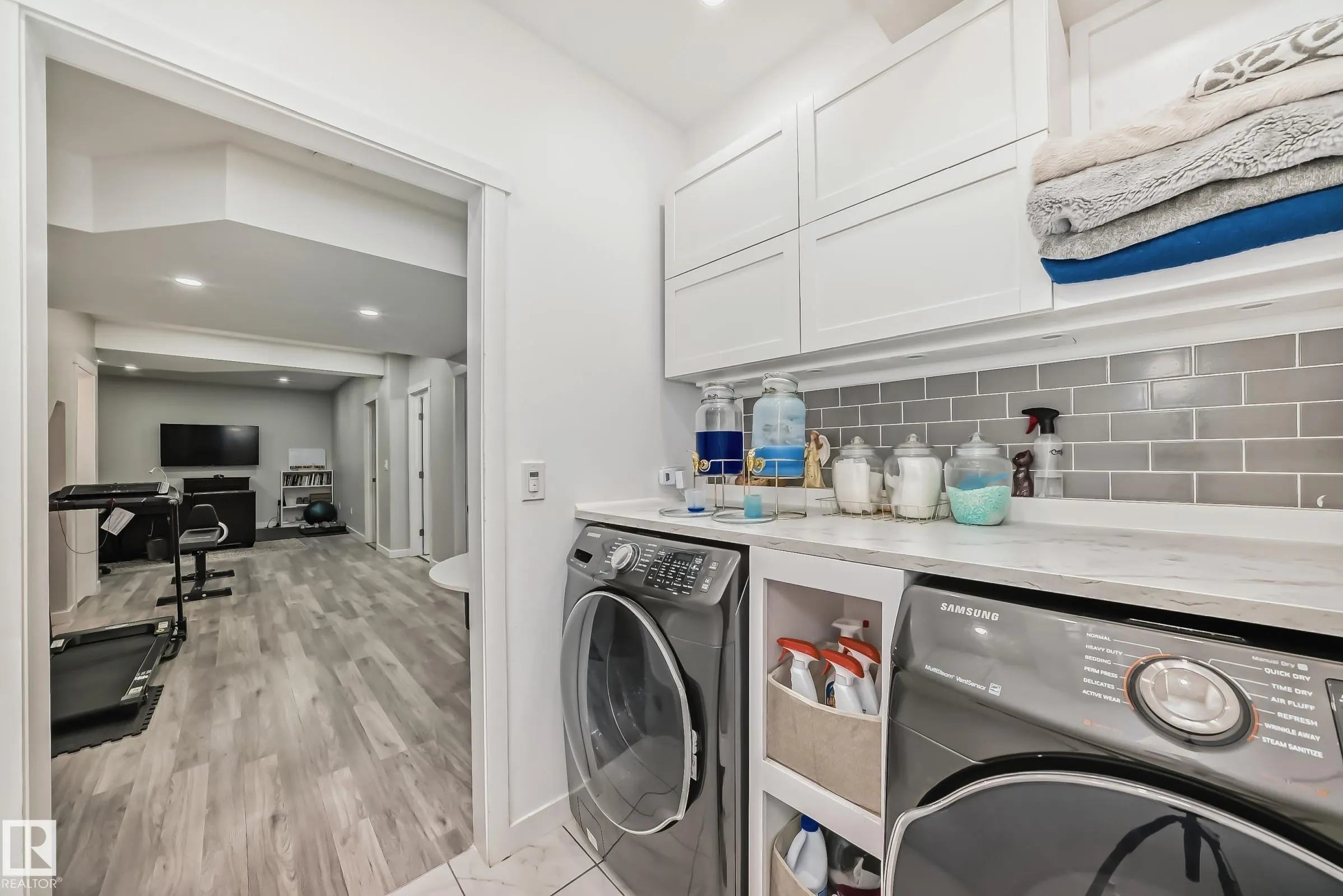 17112 64 Street