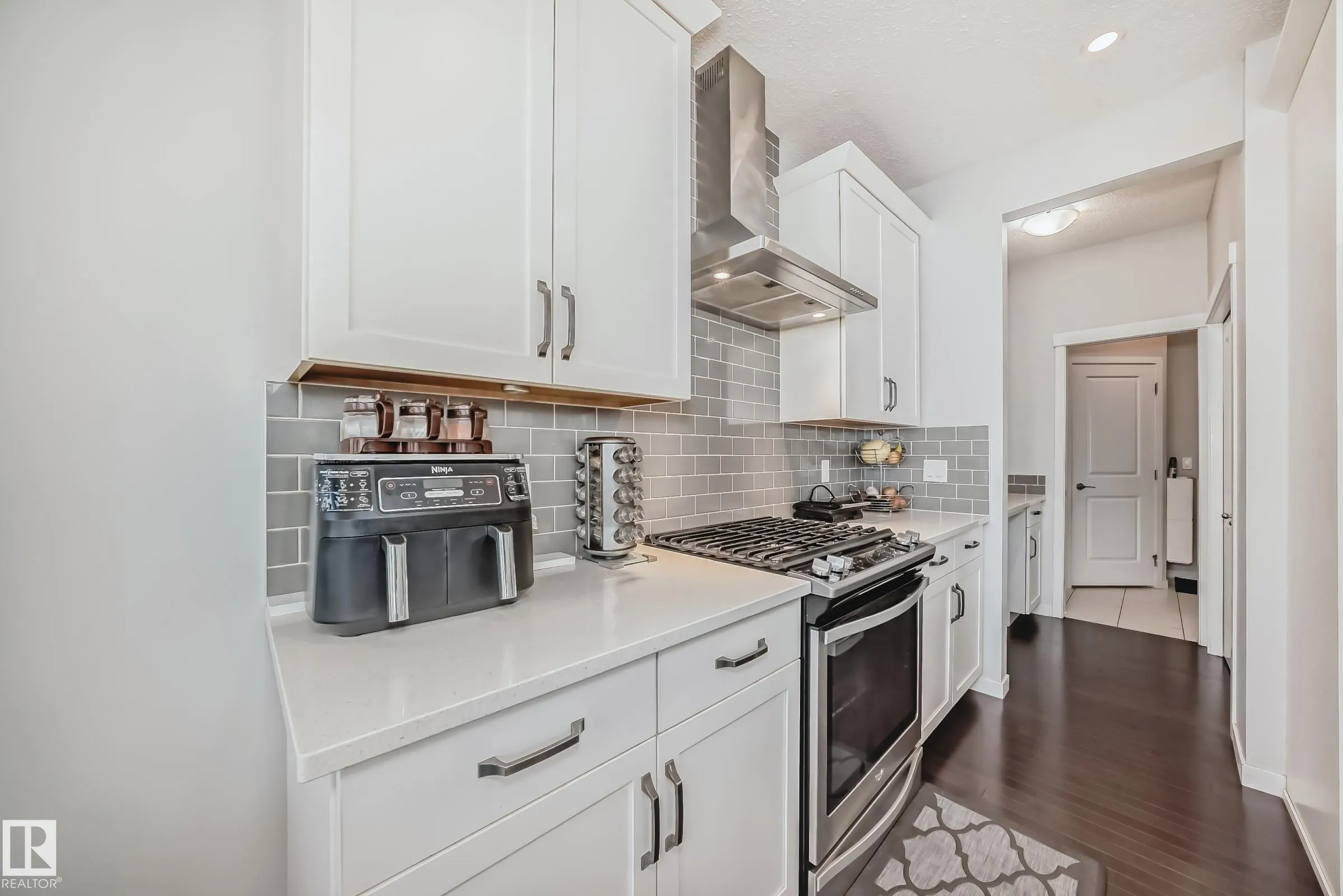 17112 64 Street