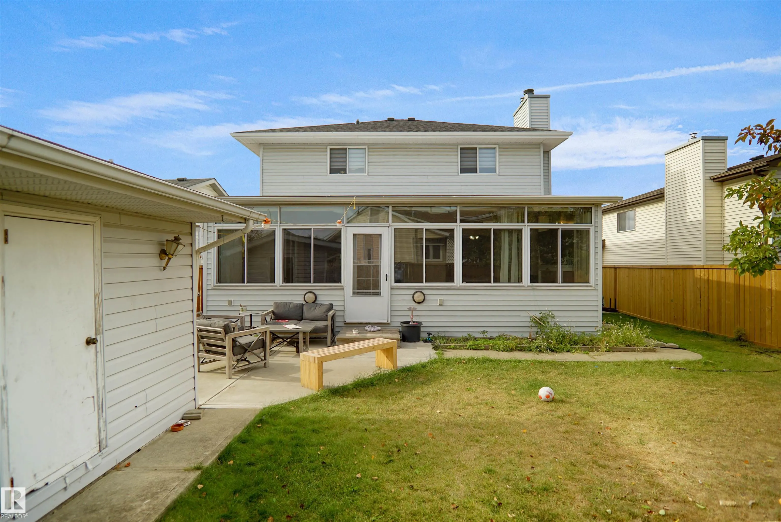 15519 70 Street