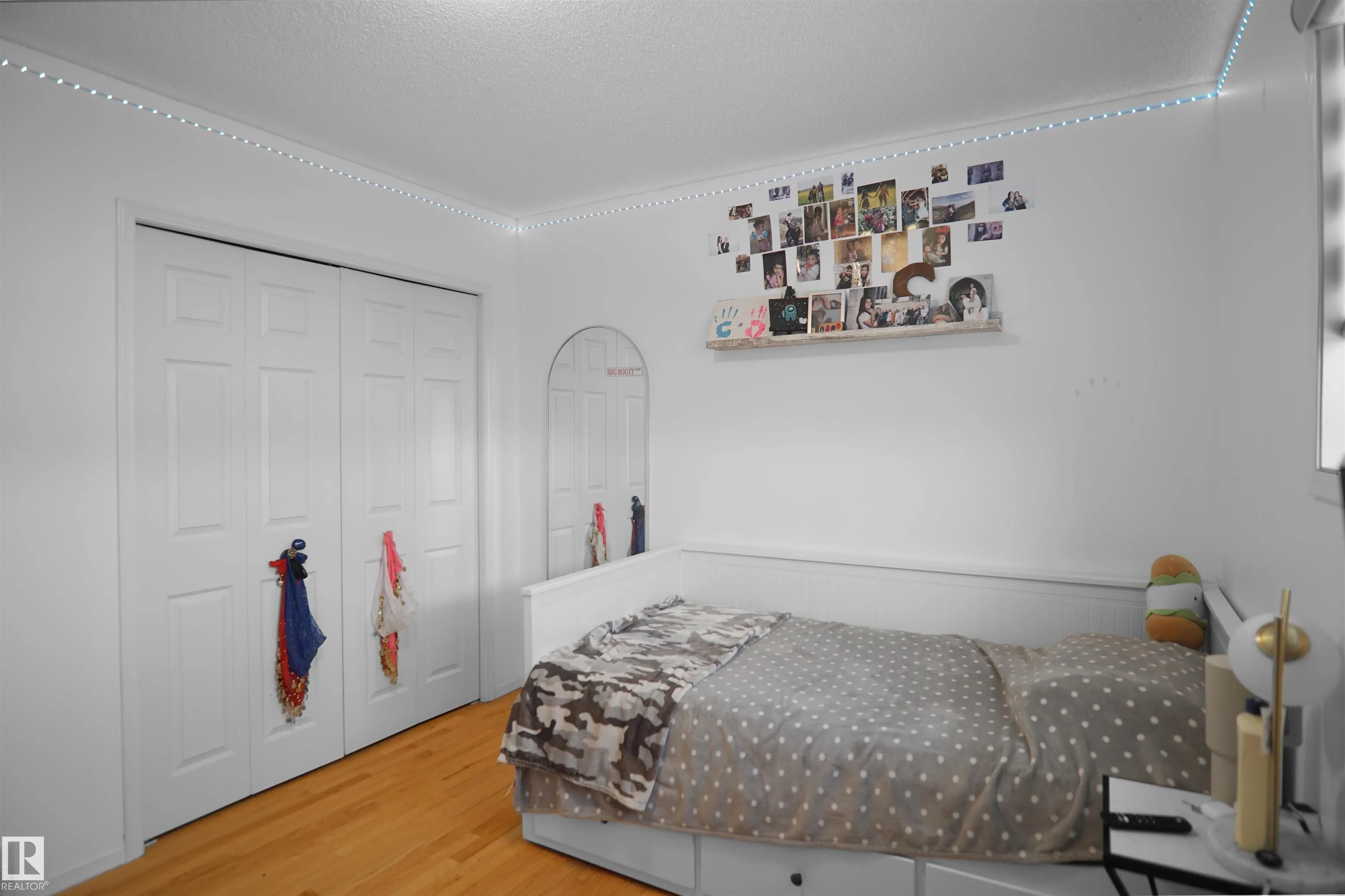 15519 70 Street