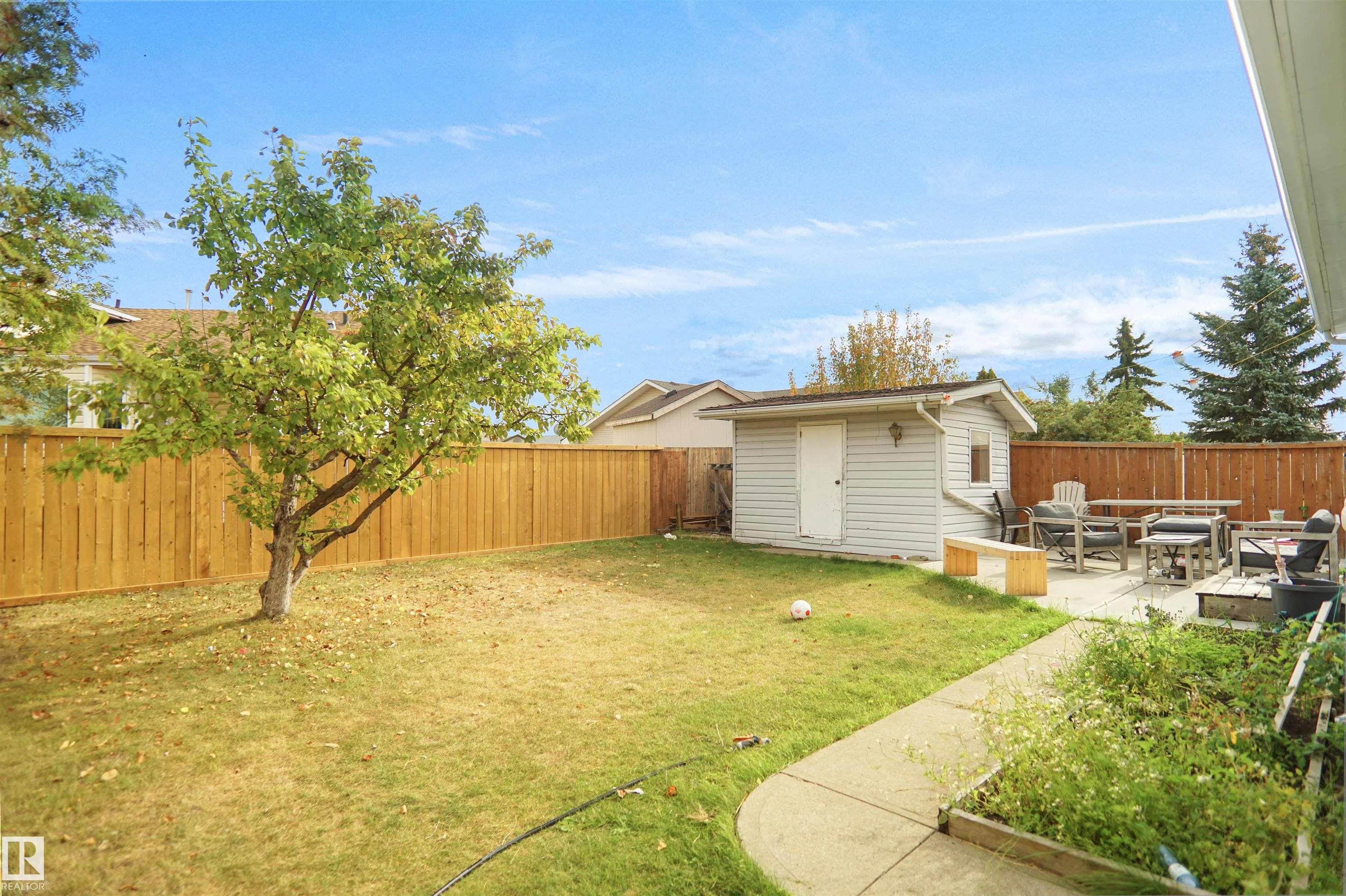 15519 70 Street