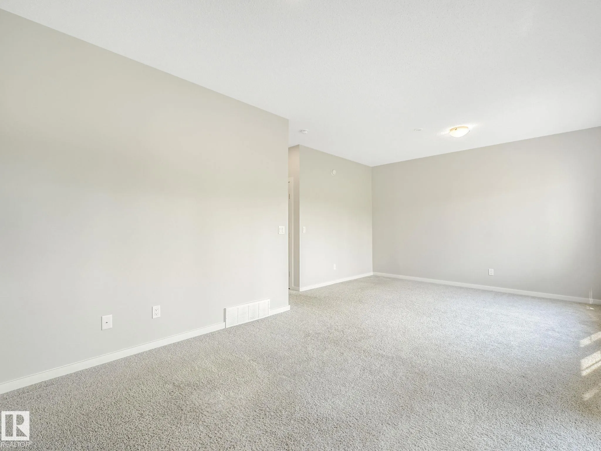 1407 DARBY GREEN Green