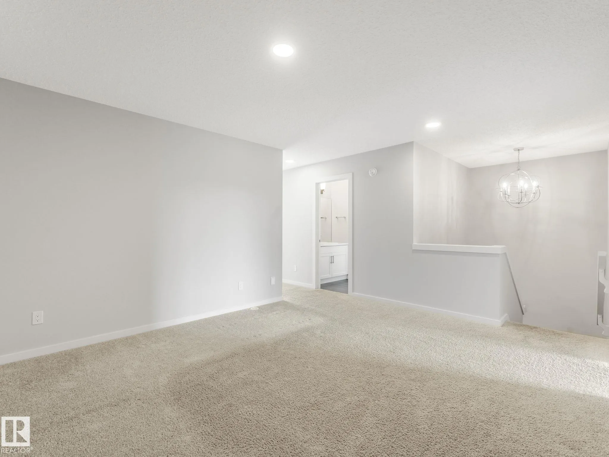 1407 DARBY GREEN Green