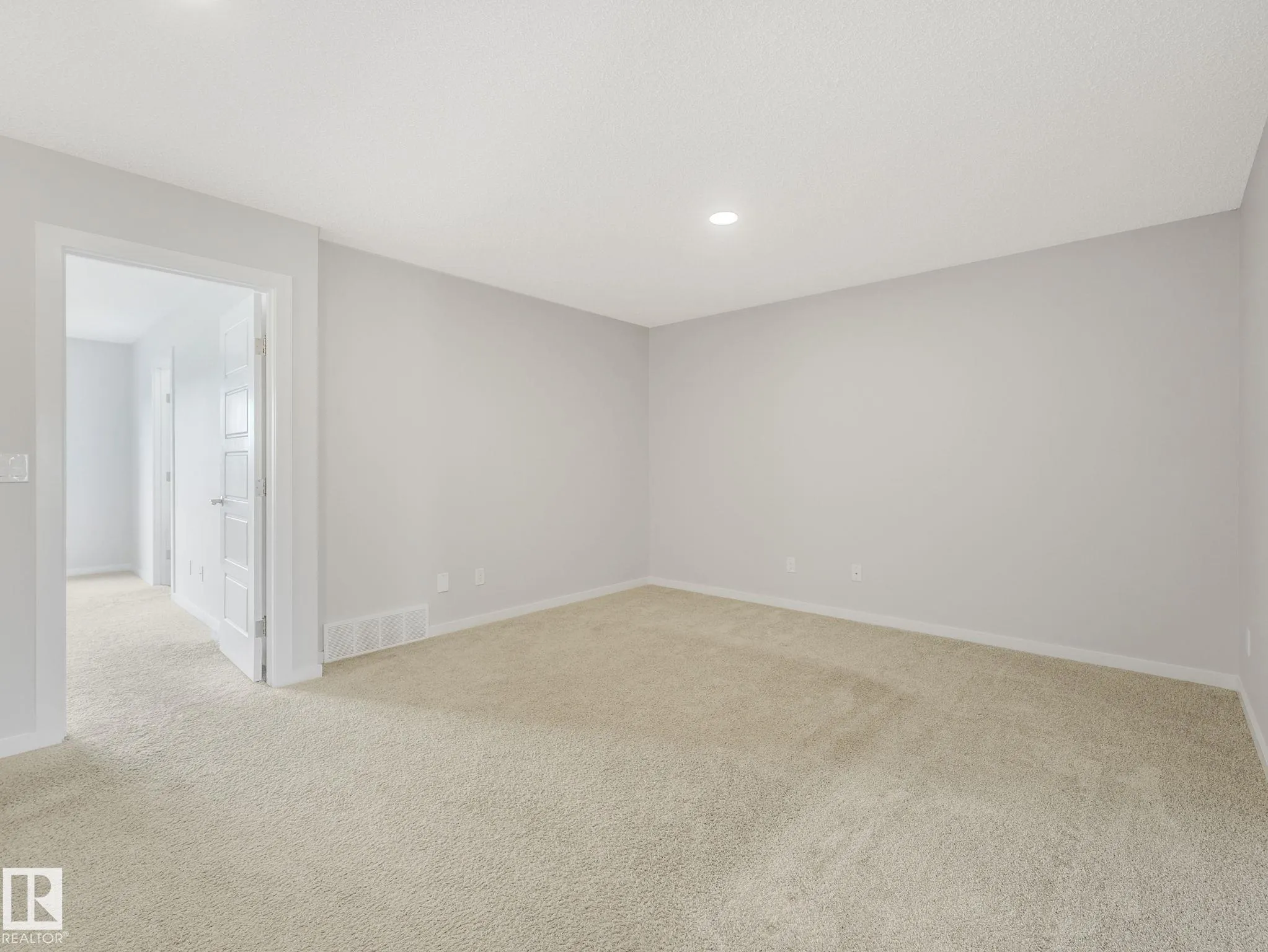 1407 DARBY GREEN Green