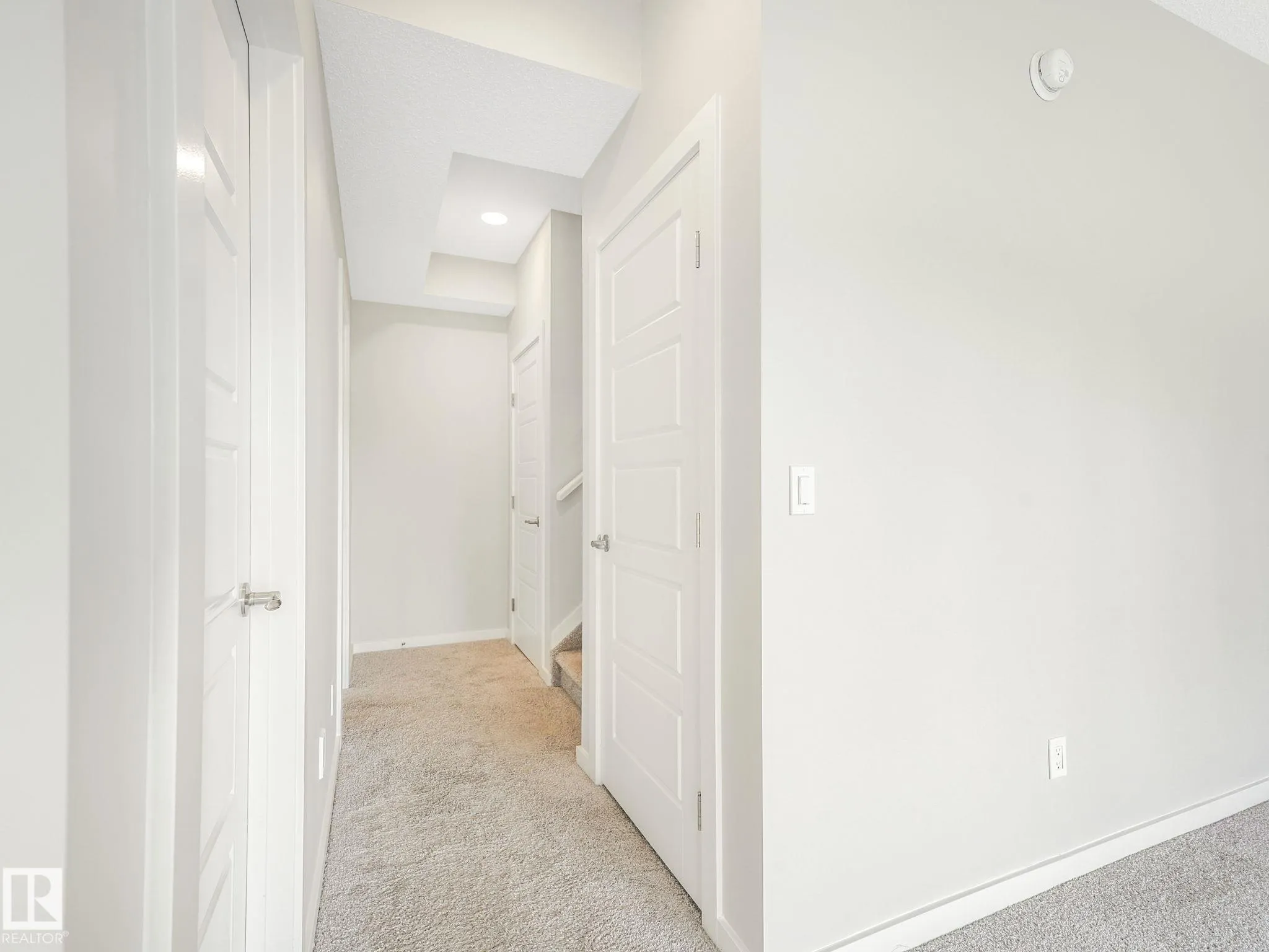 1407 DARBY GREEN Green