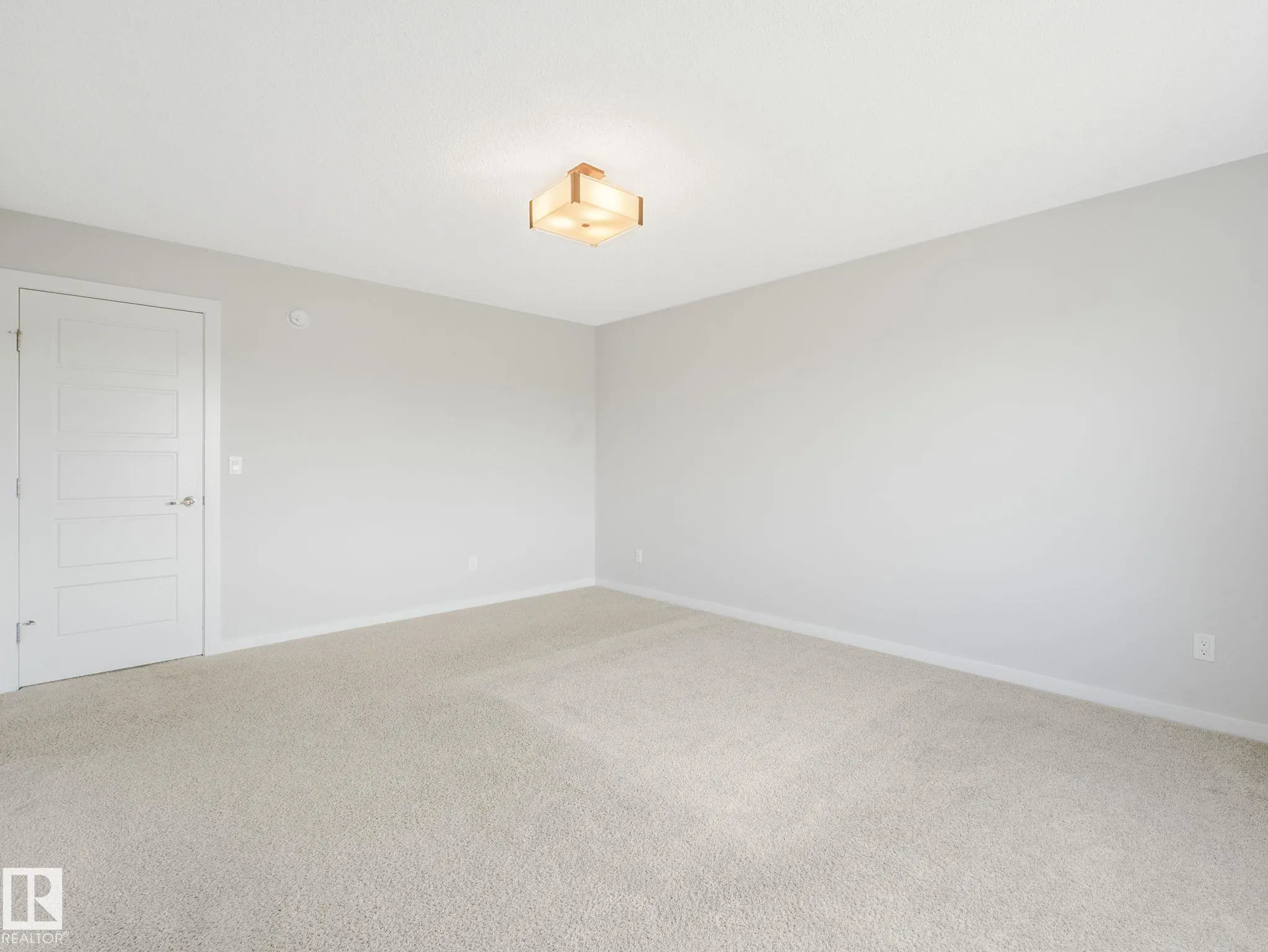1407 DARBY GREEN Green