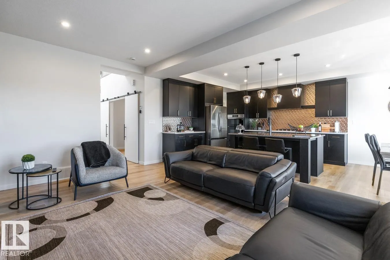 338 CANTER Wynd