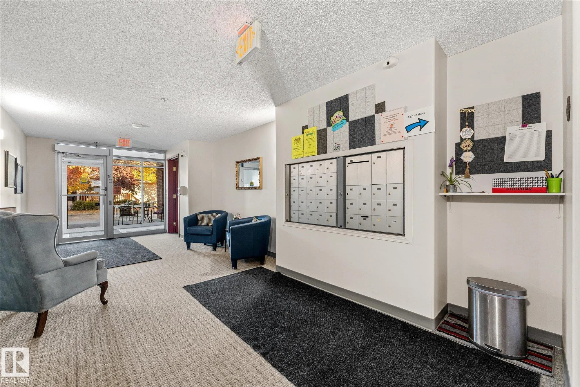 160 KINGSWOOD Boulevard