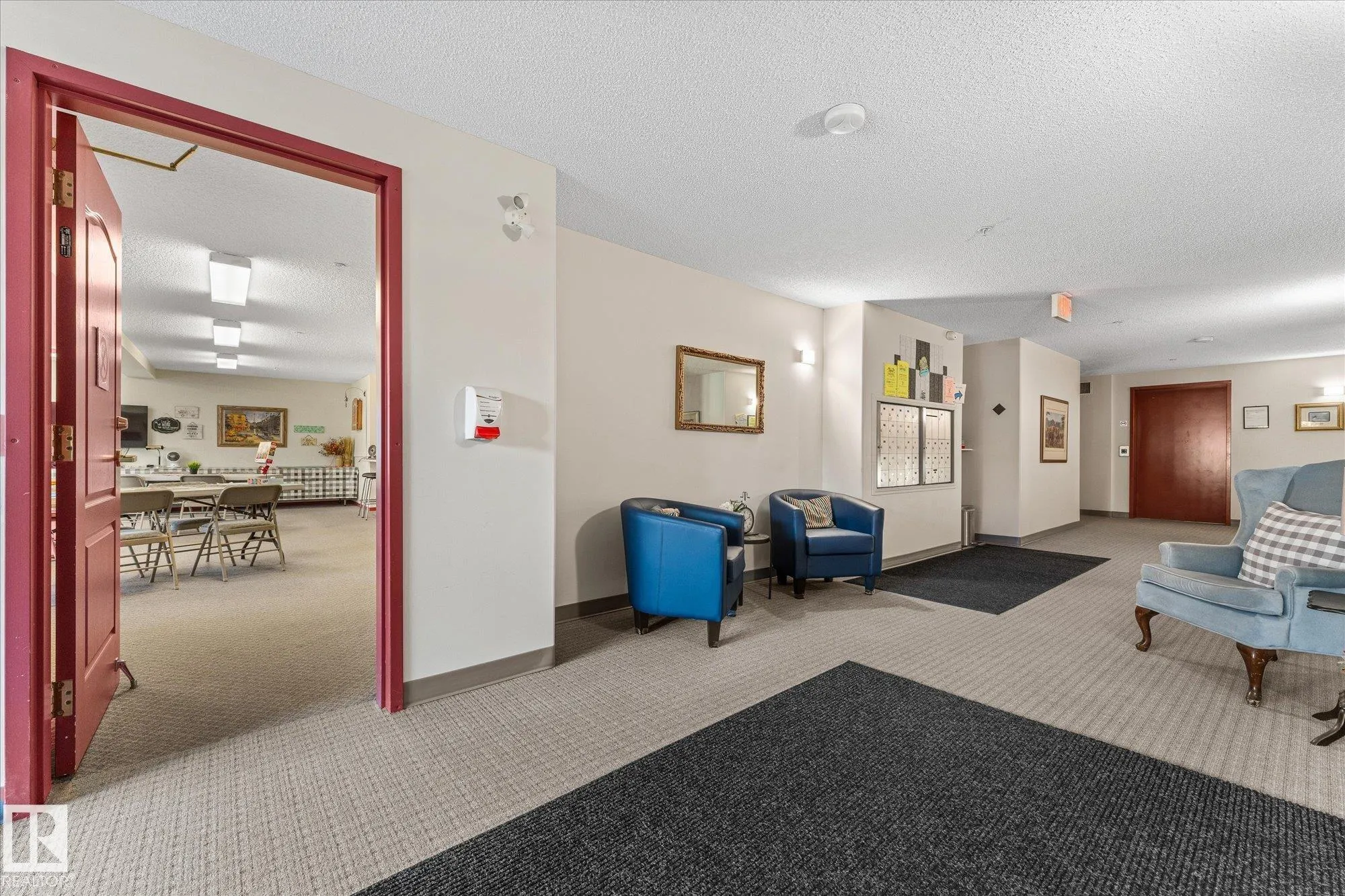 160 KINGSWOOD Boulevard