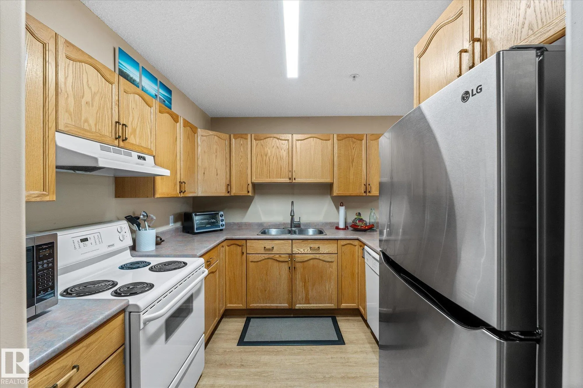 160 KINGSWOOD Boulevard