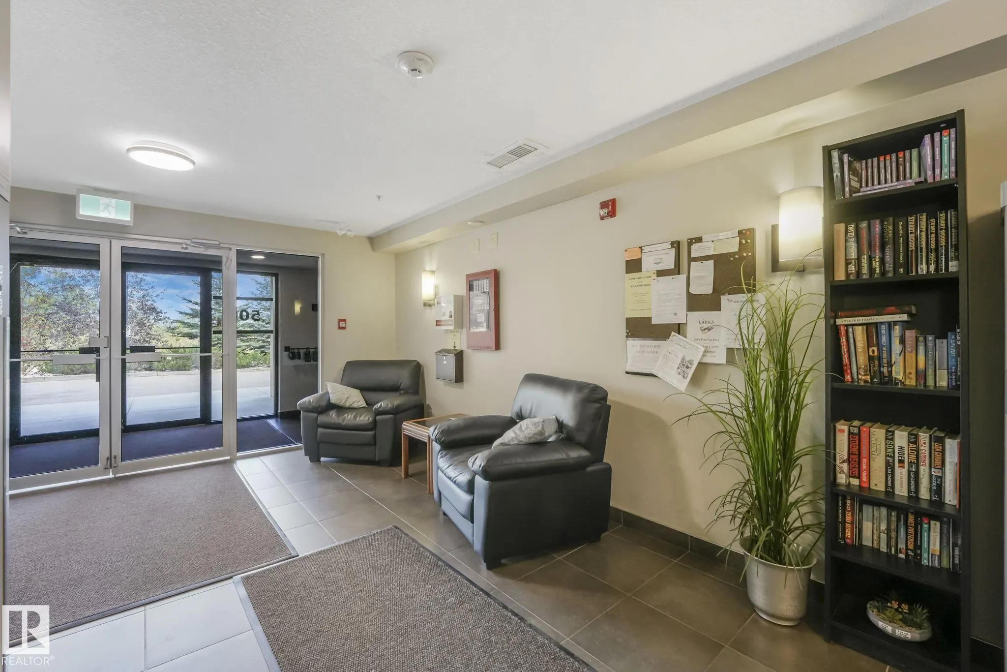 500 PALISADES Way