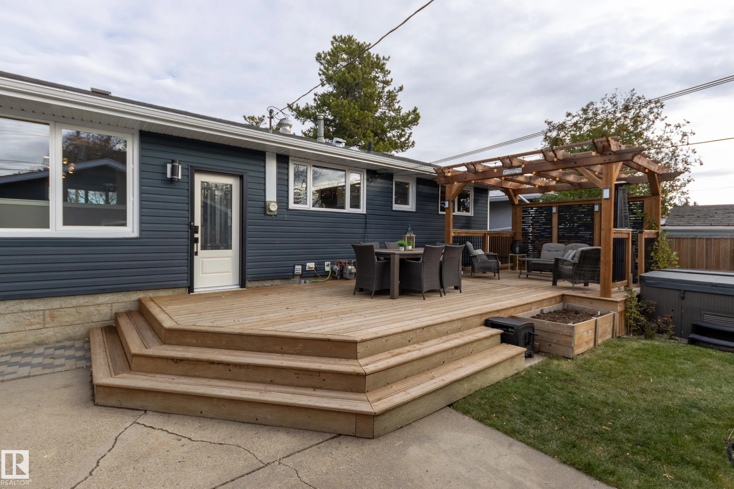 16107 80 Avenue