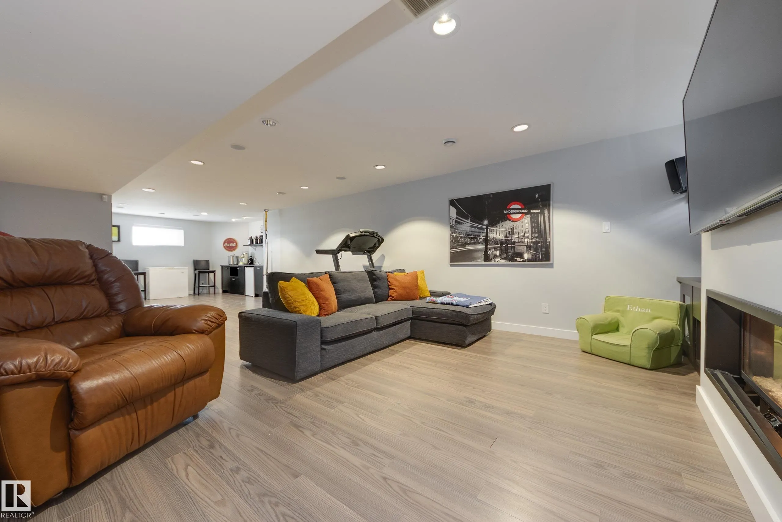91 Cormack Crescent