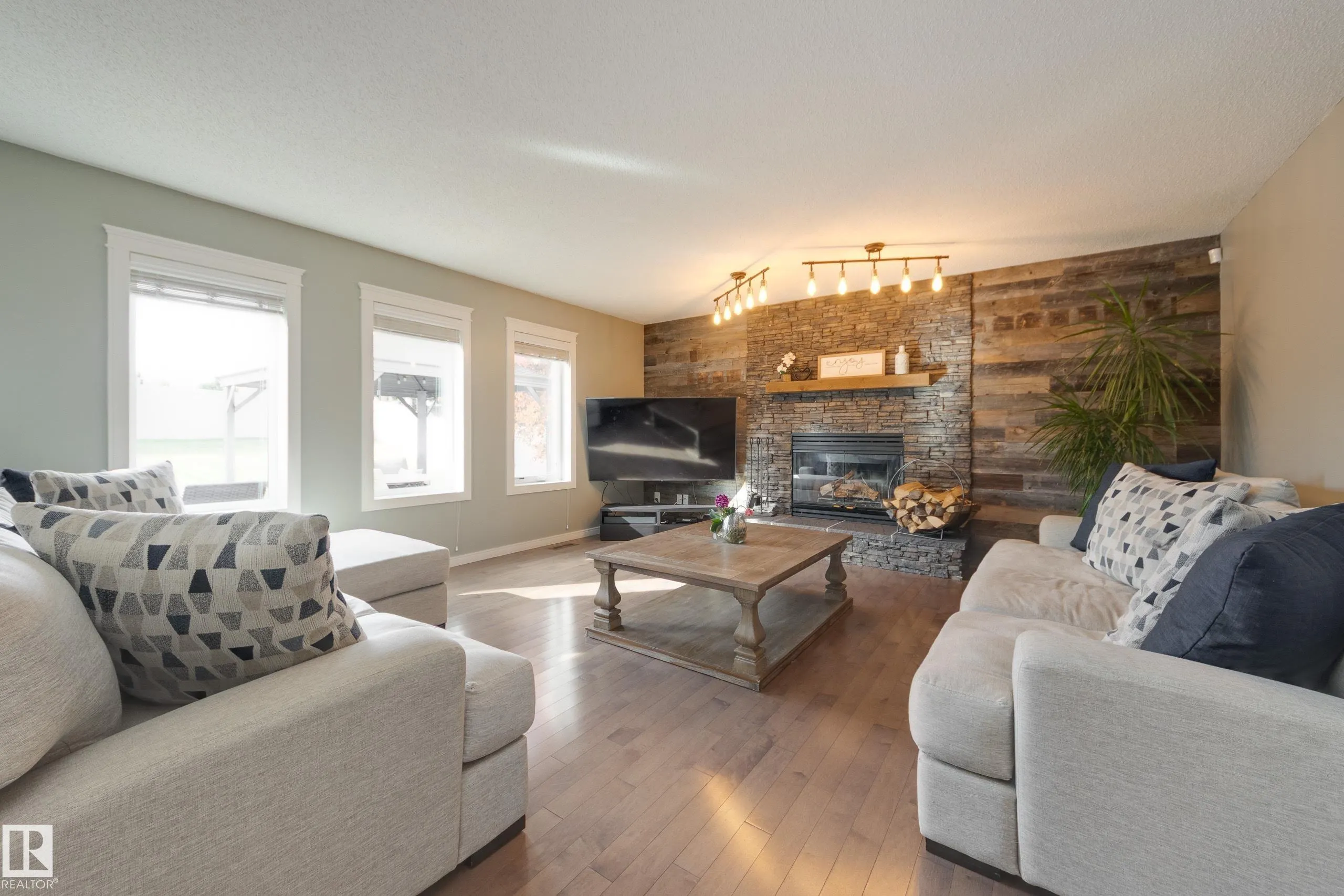 91 Cormack Crescent