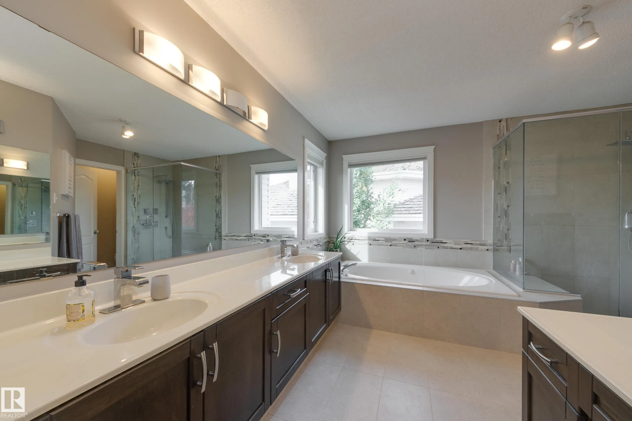 91 Cormack Crescent