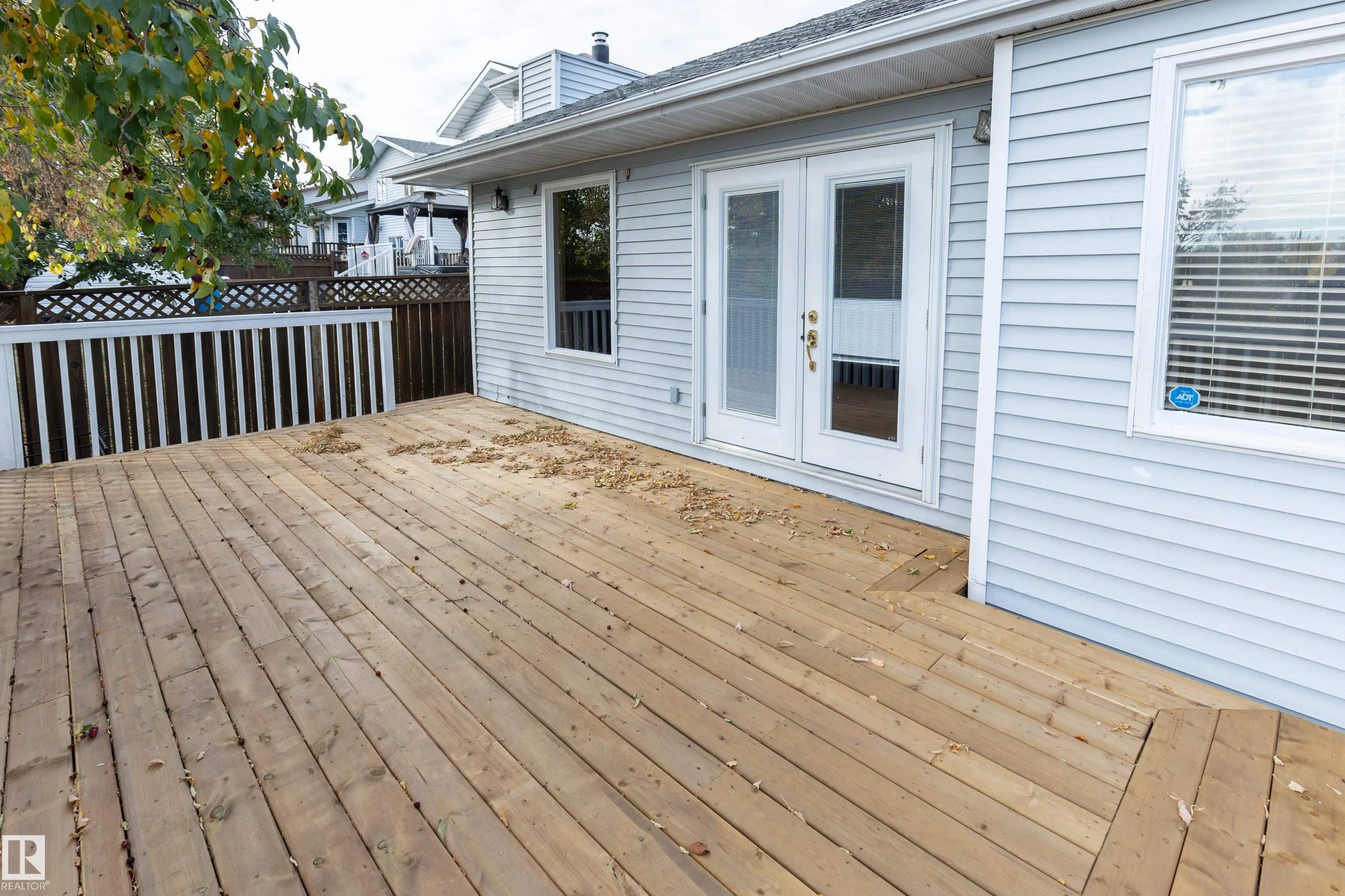 50 Hillside Crescent