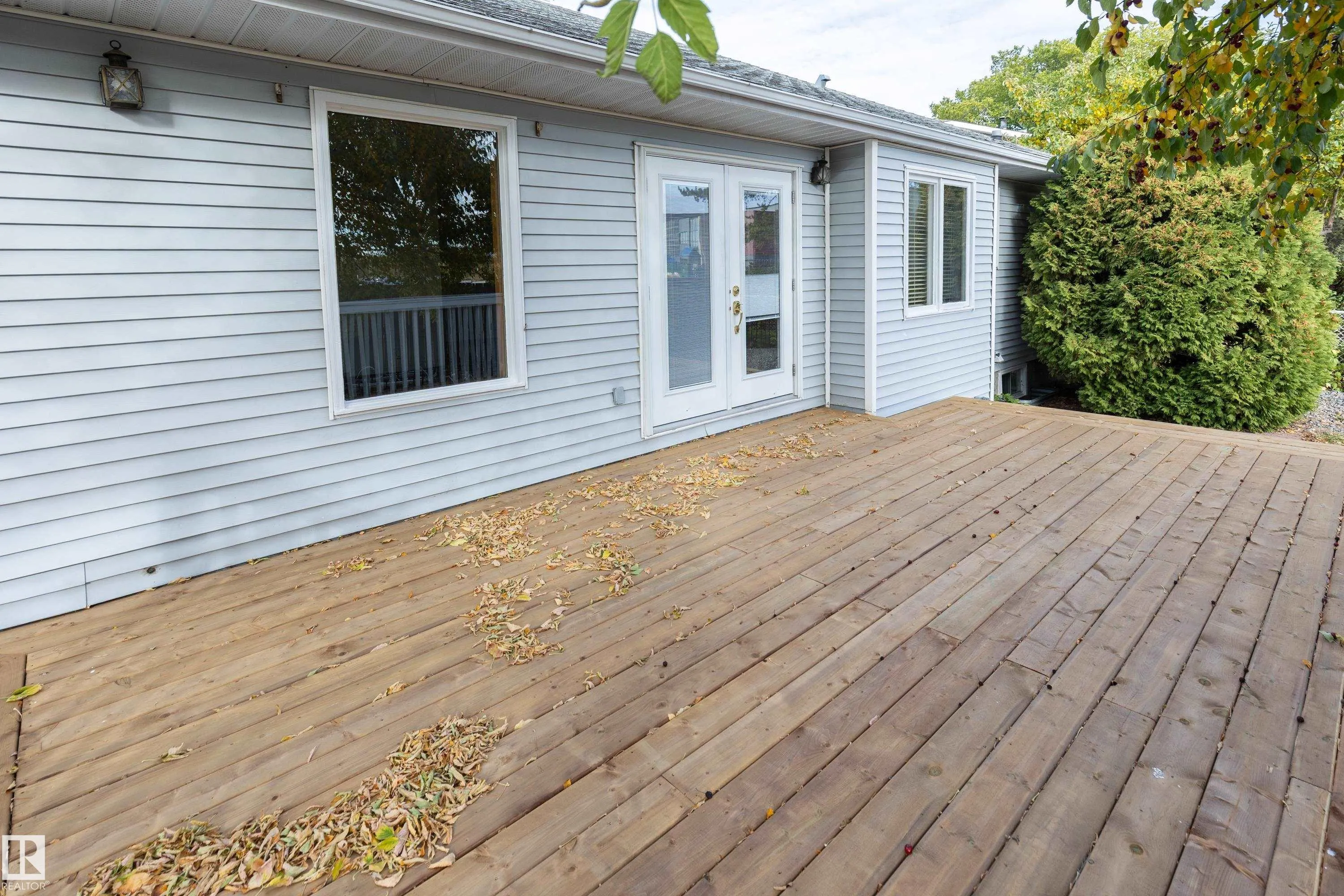 50 Hillside Crescent
