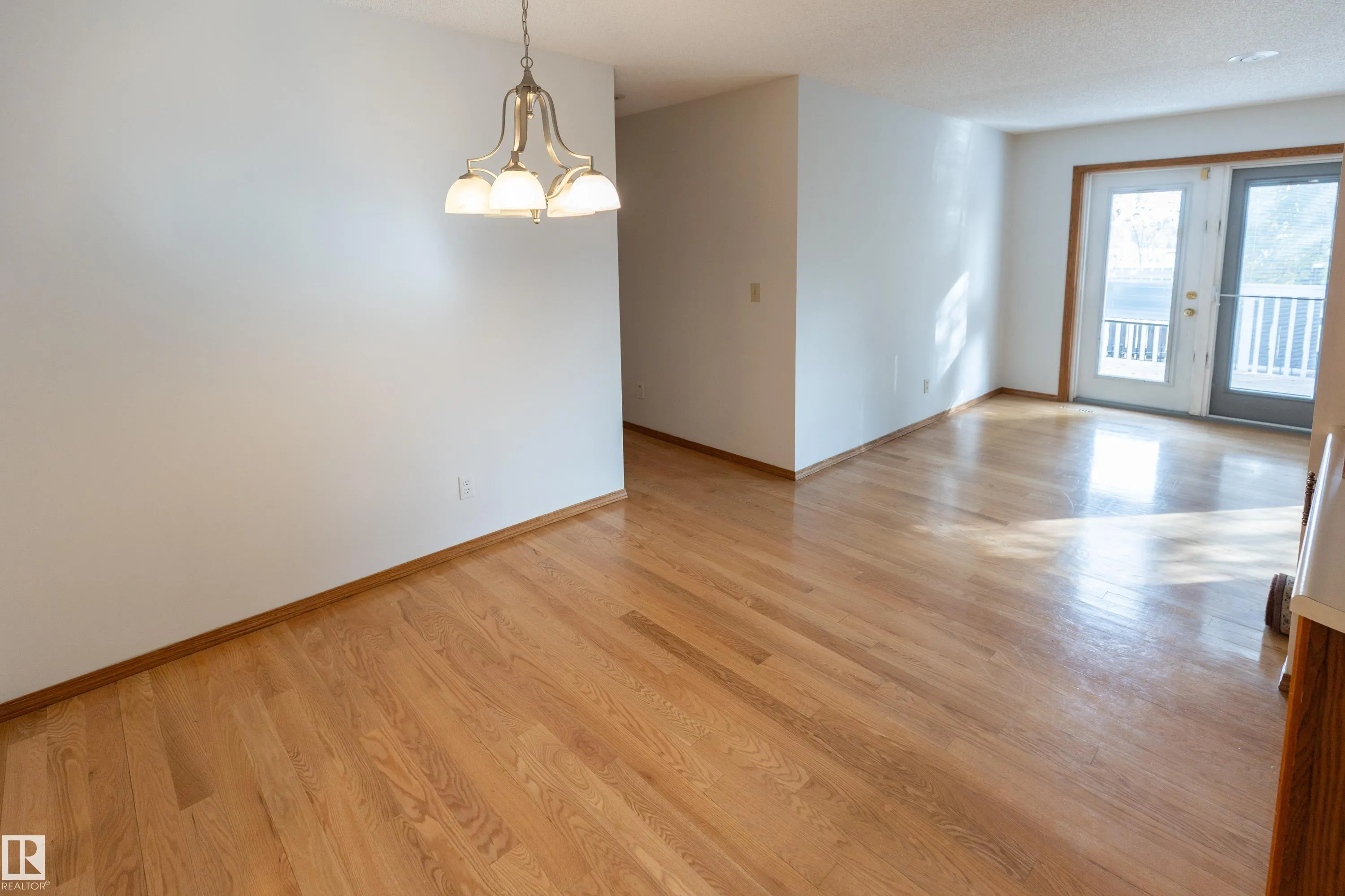 50 Hillside Crescent