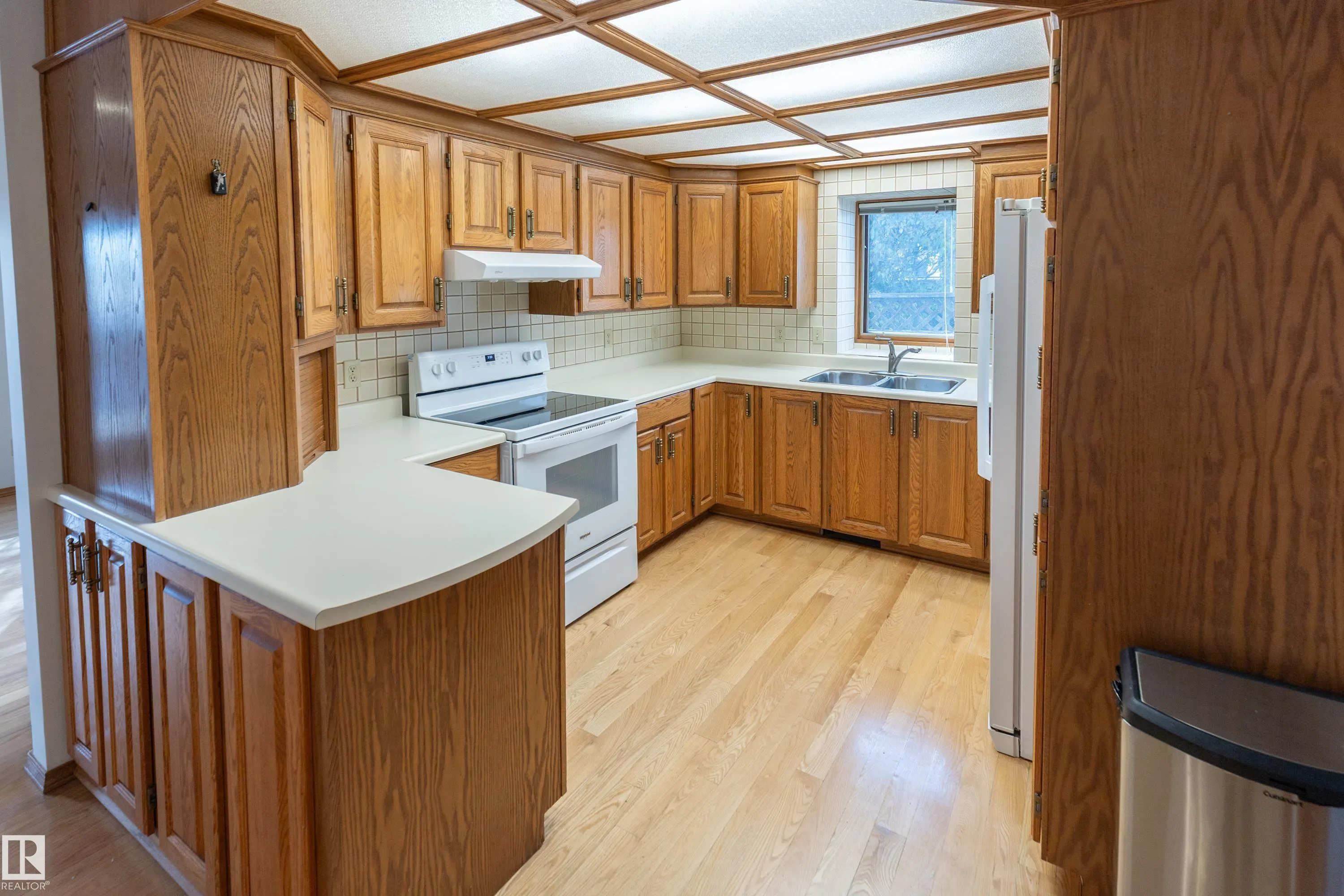 50 Hillside Crescent