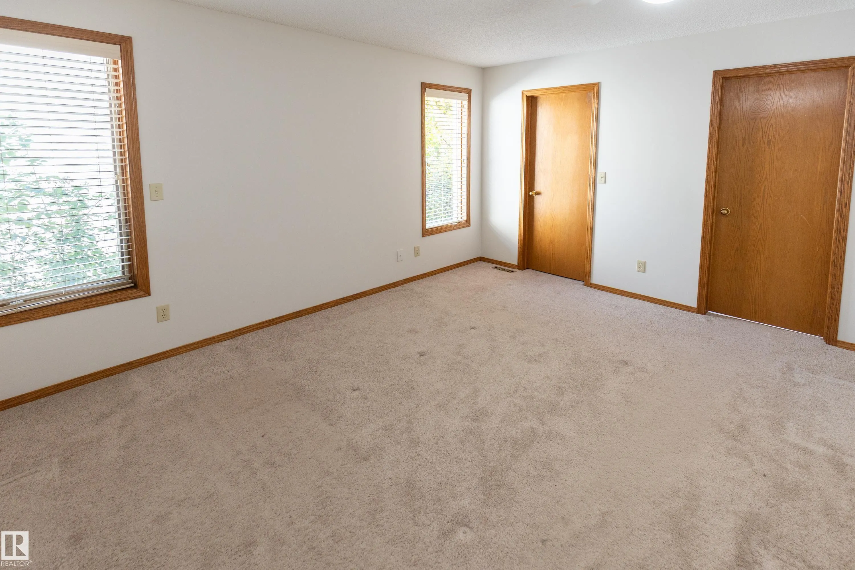 50 Hillside Crescent