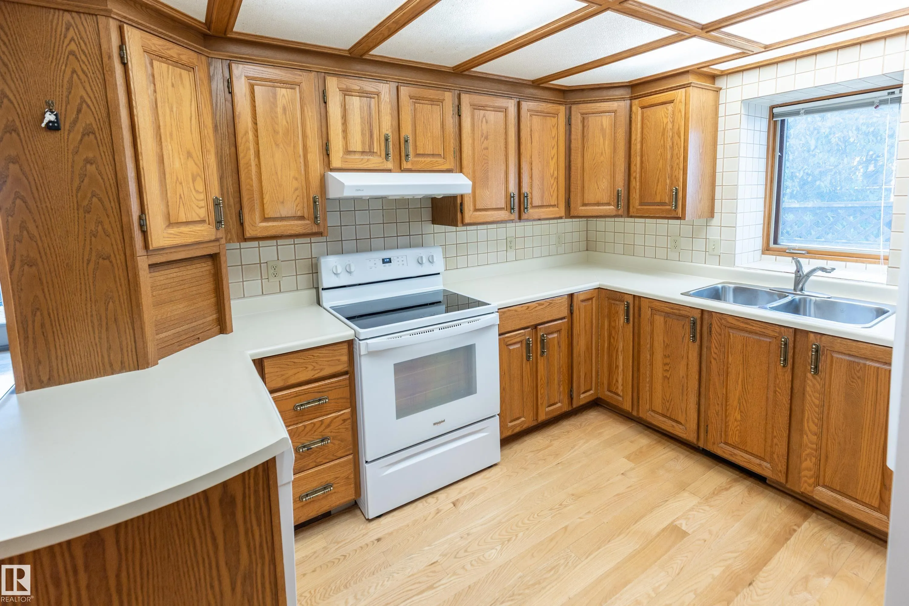 50 Hillside Crescent