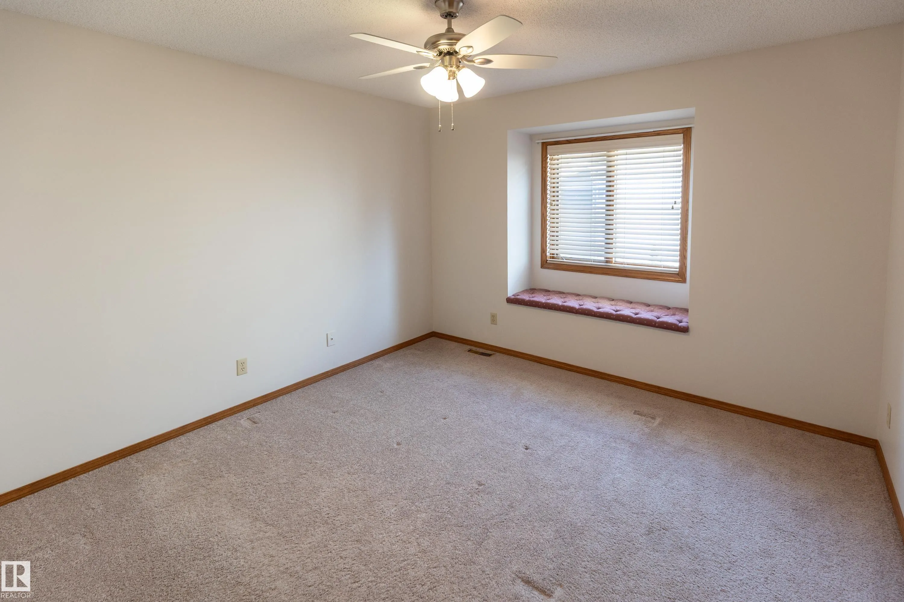50 Hillside Crescent