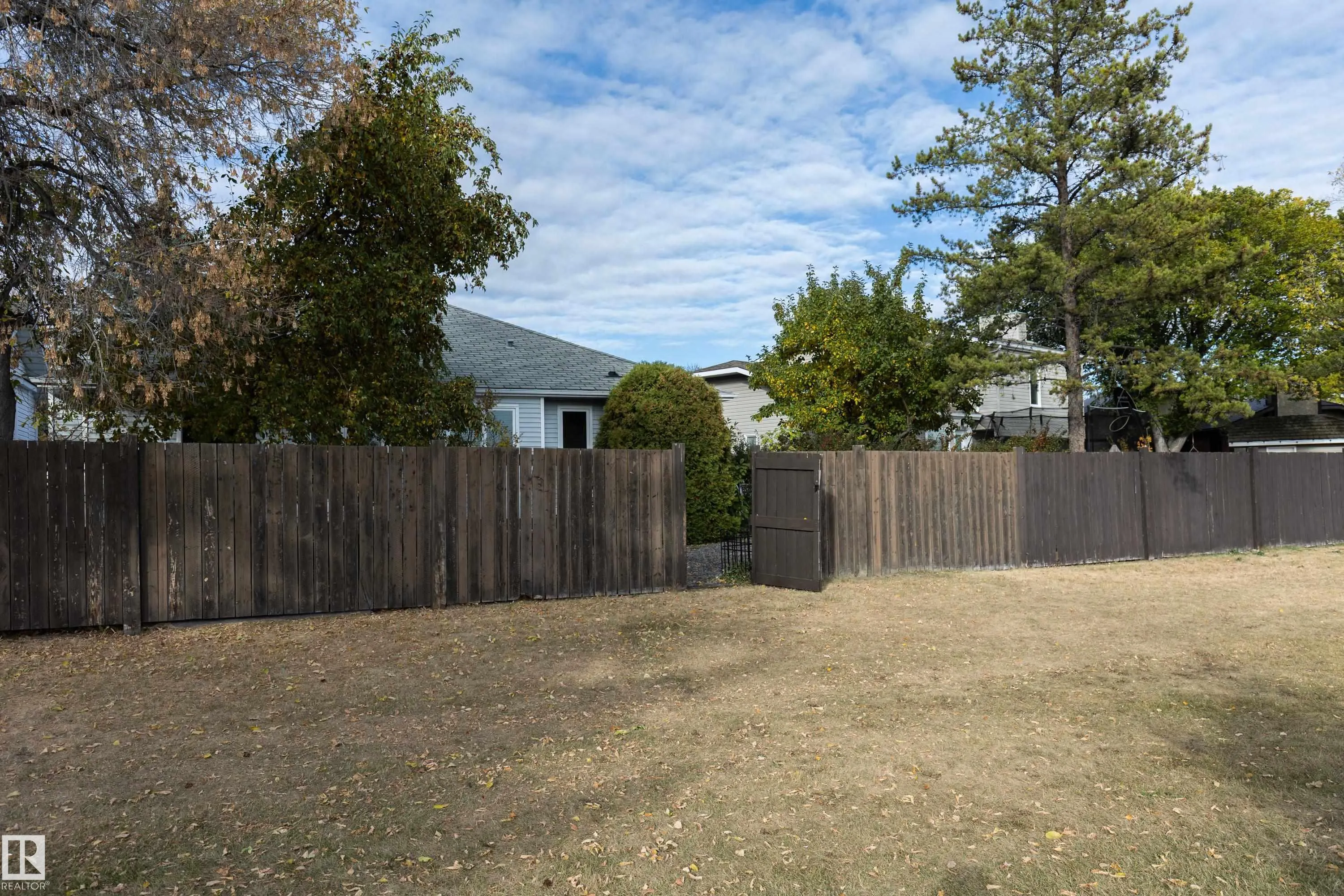 50 Hillside Crescent