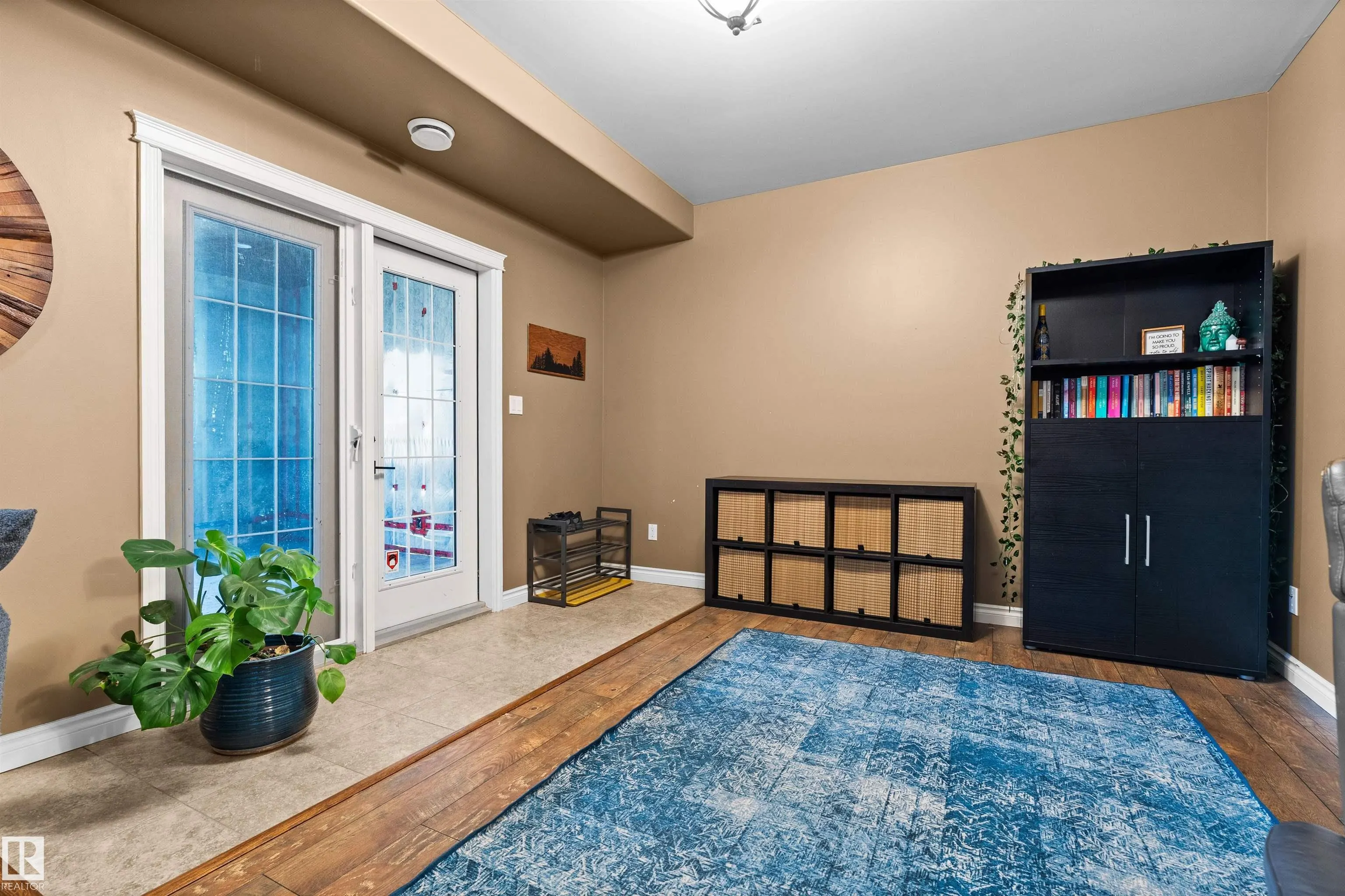 634 Lakeside Point(e)
