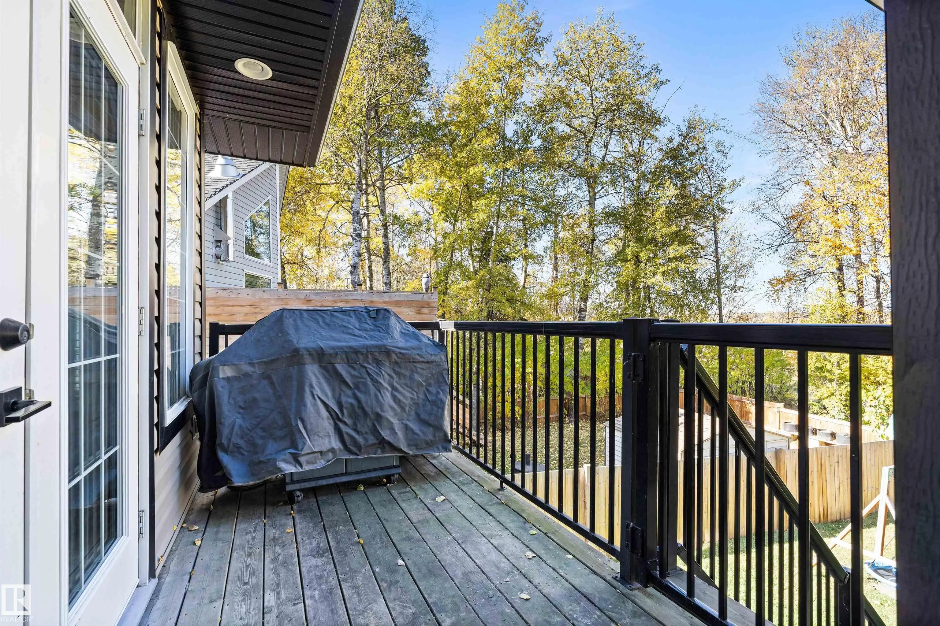 634 Lakeside Point(e)