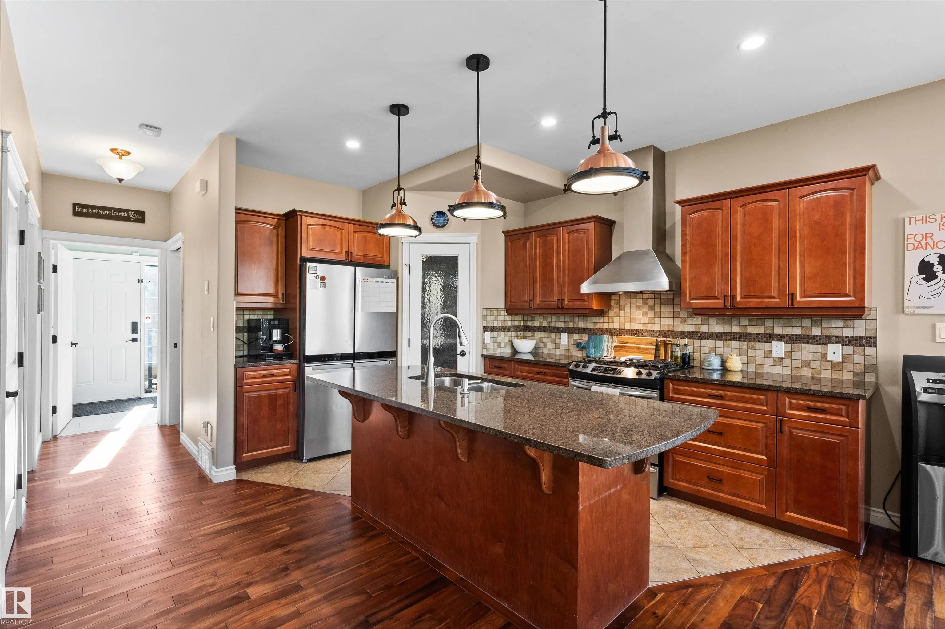 634 Lakeside Point(e)