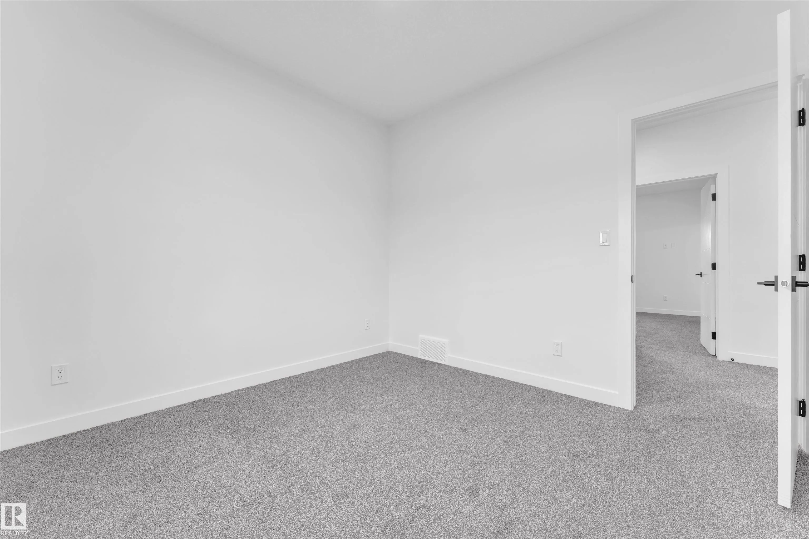 48 HAZELWOOD Lane