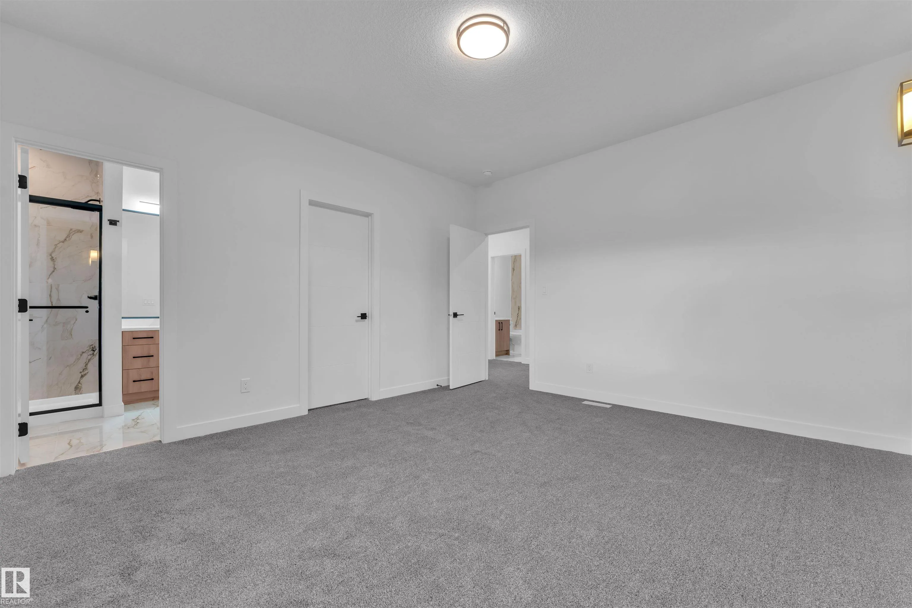 48 HAZELWOOD Lane