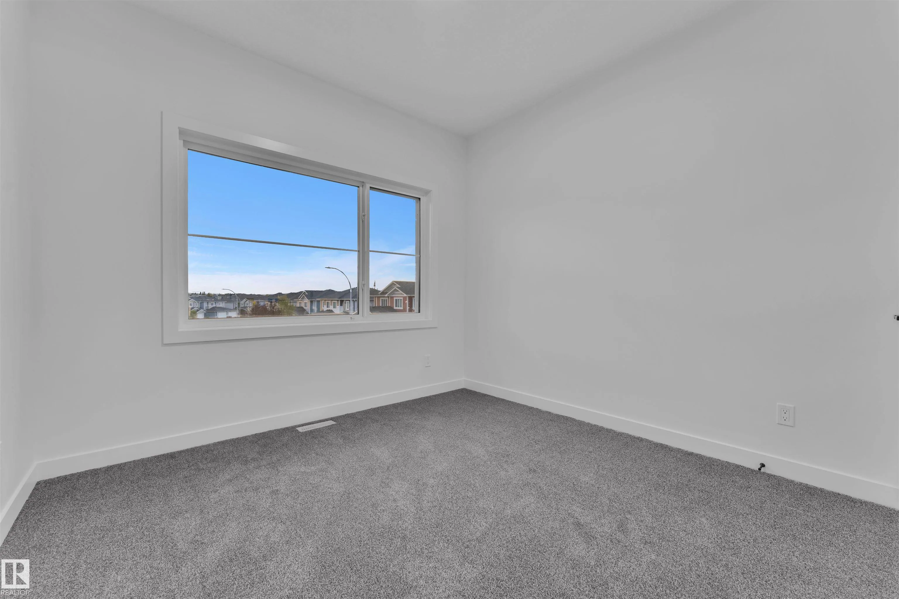 48 HAZELWOOD Lane