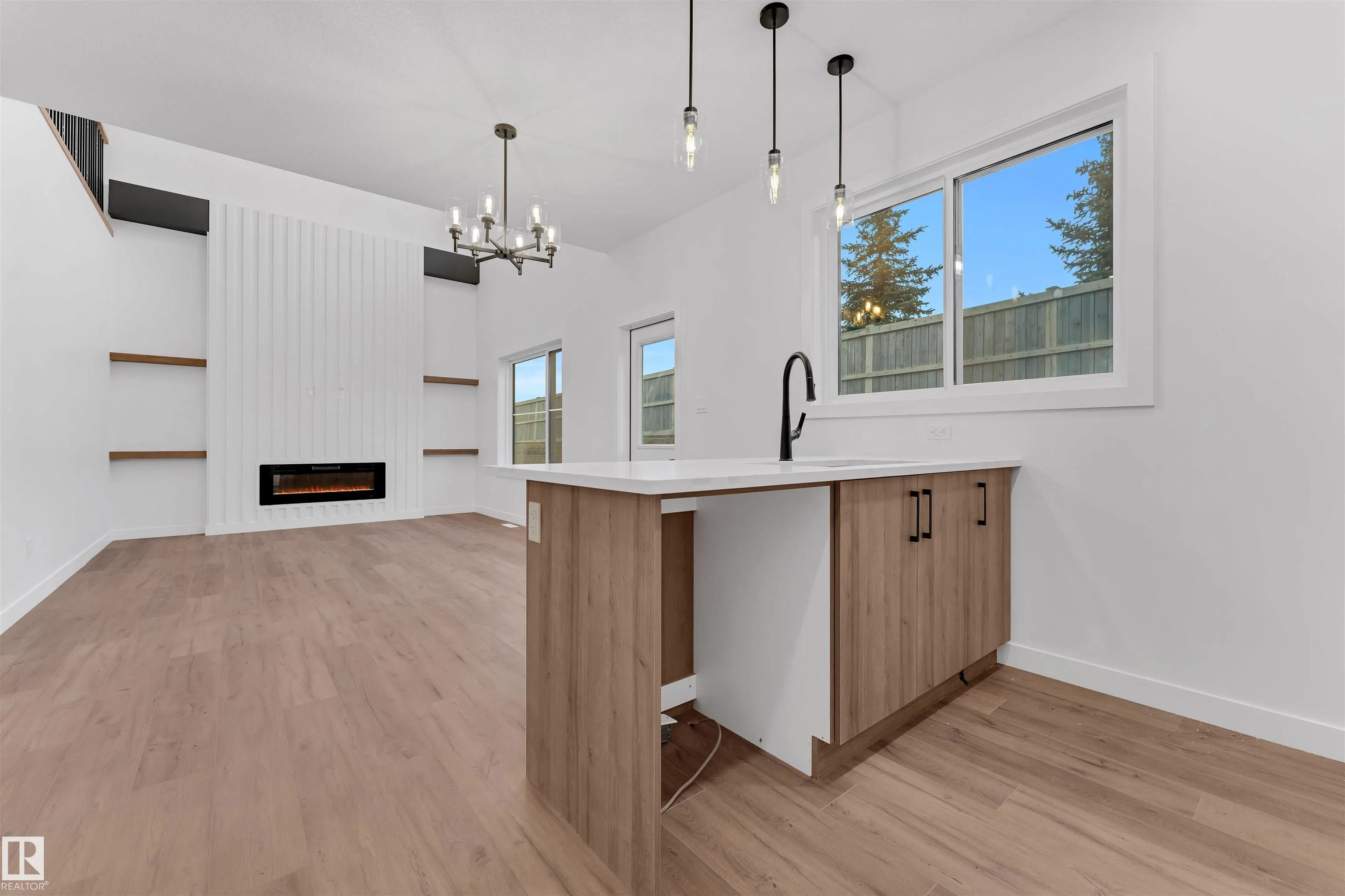 48 HAZELWOOD Lane