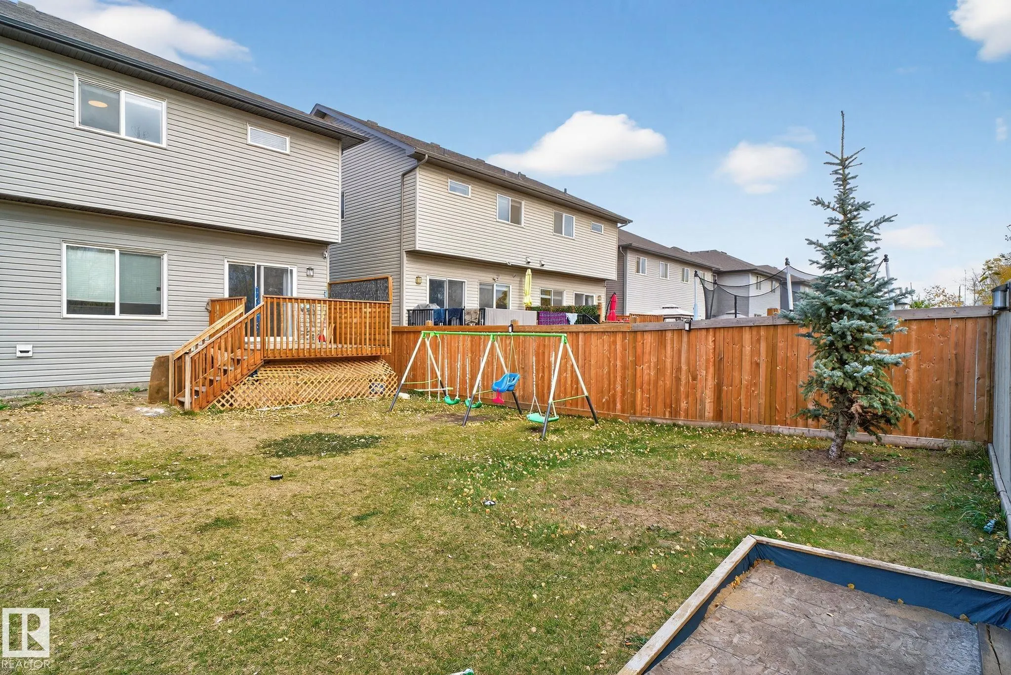 267 39 ave
