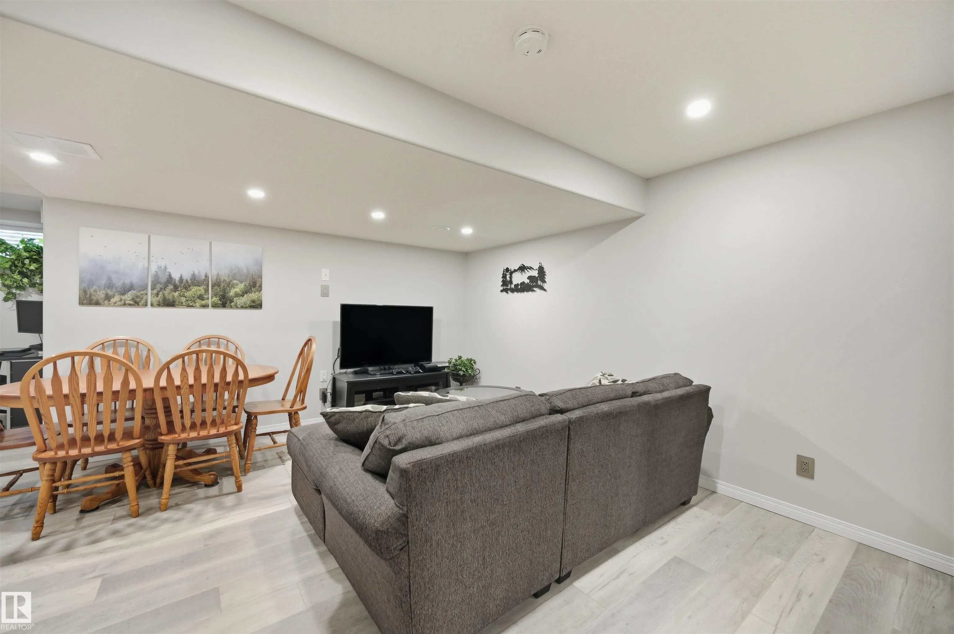 2311 BAILEY Court