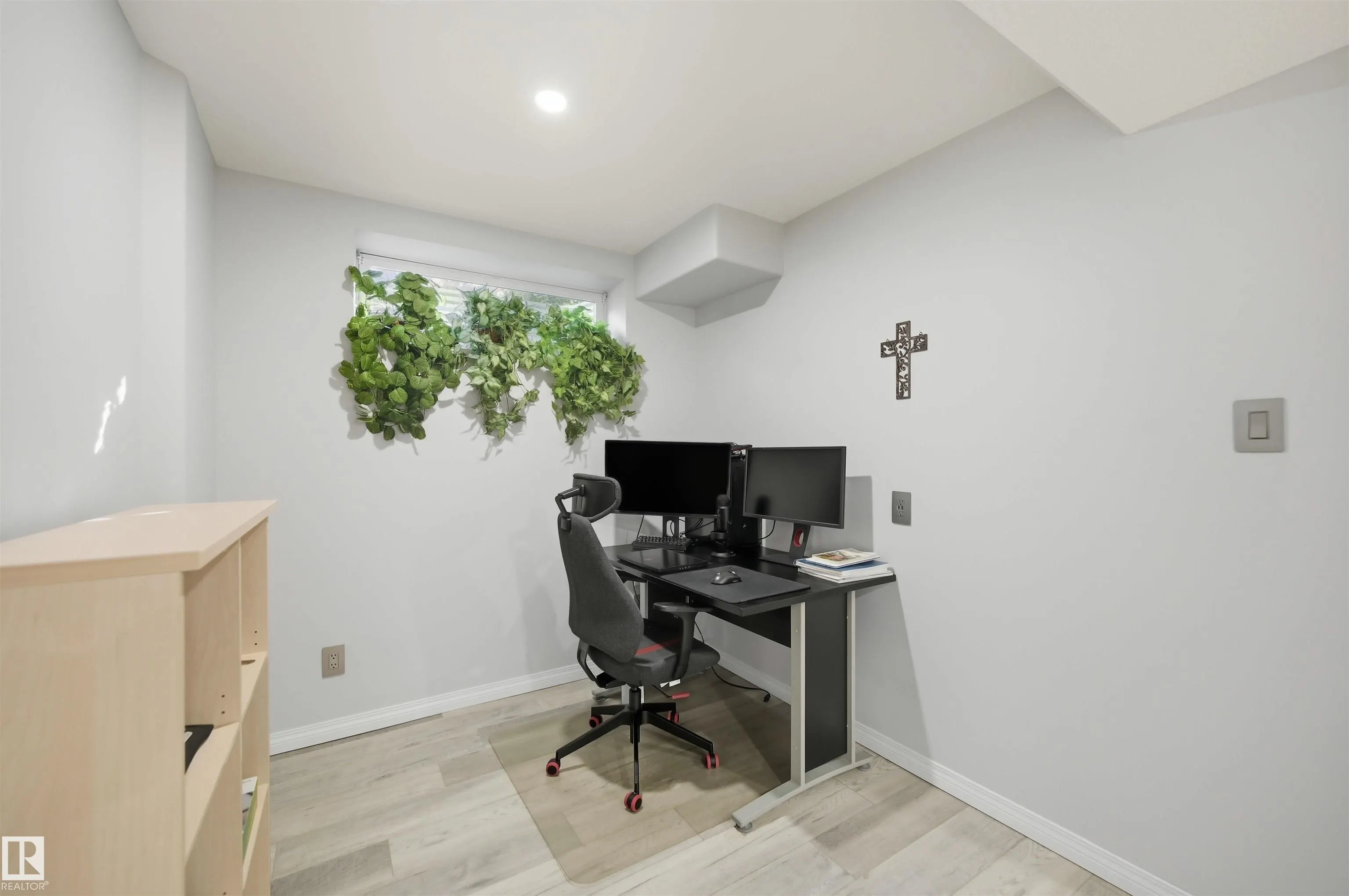 2311 BAILEY Court