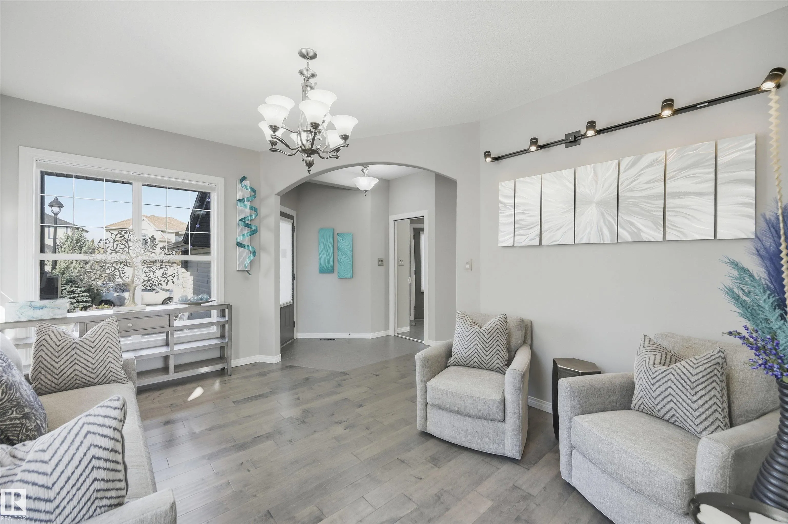 2311 BAILEY Court