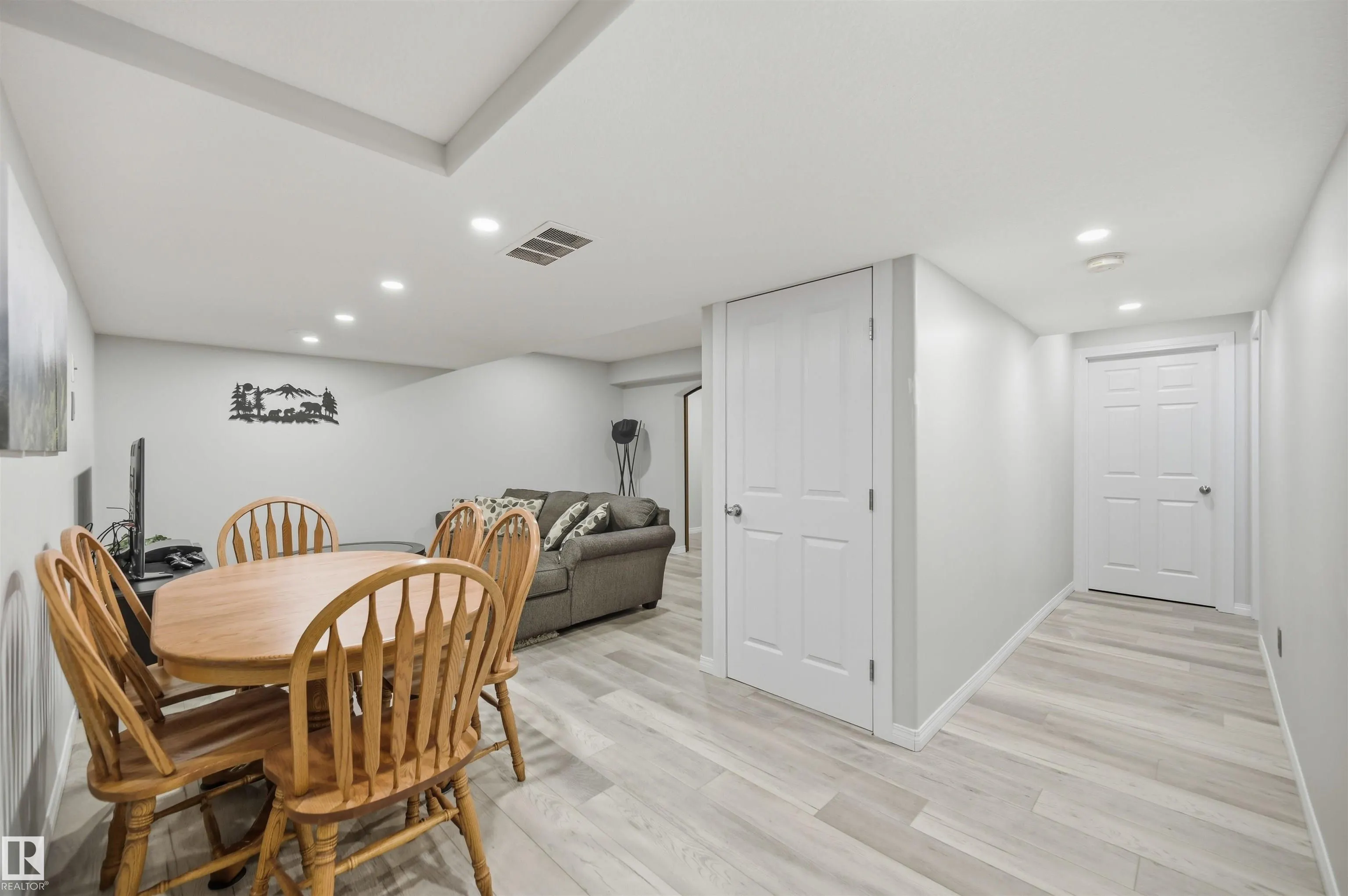 2311 BAILEY Court