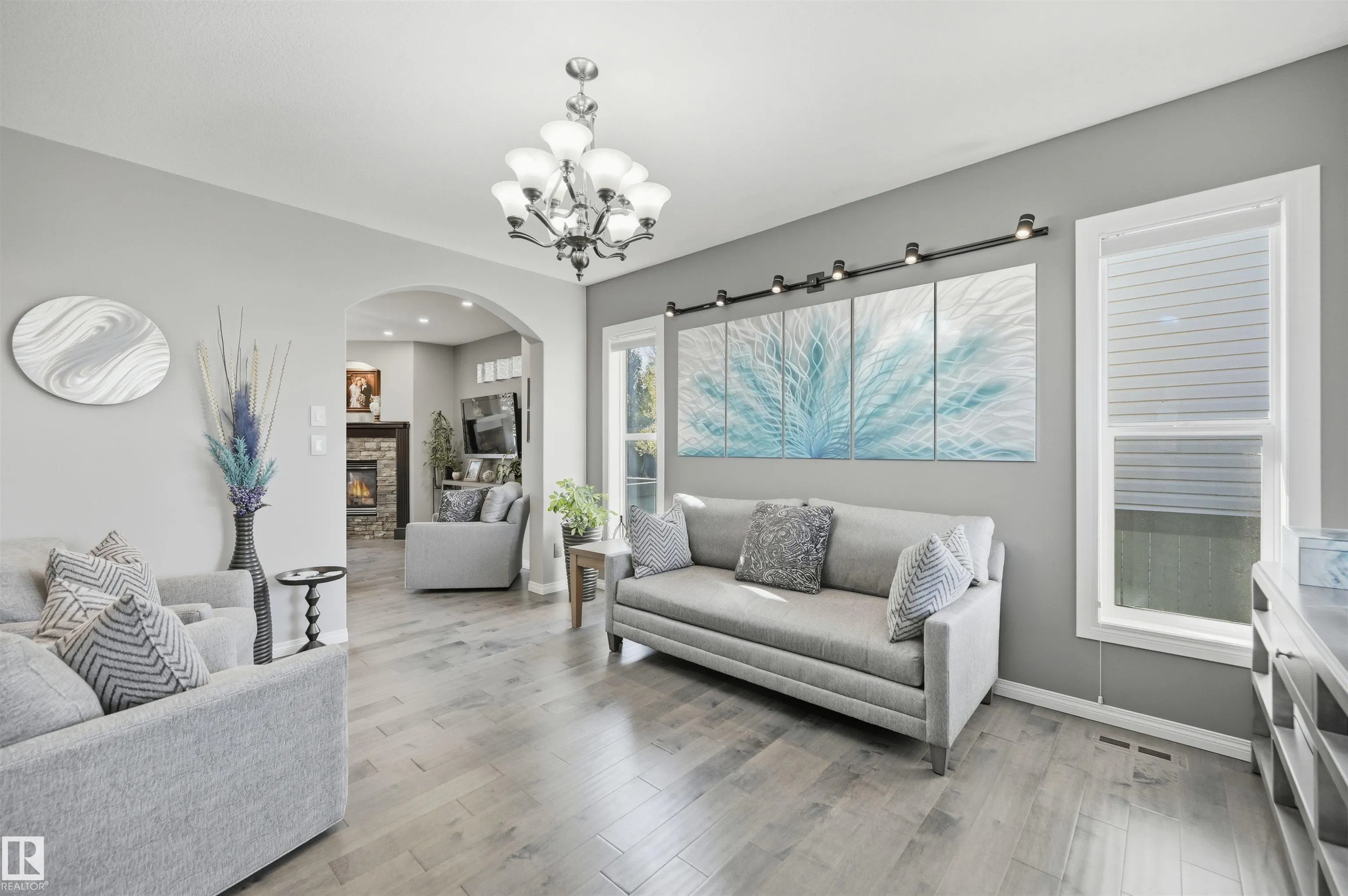 2311 BAILEY Court