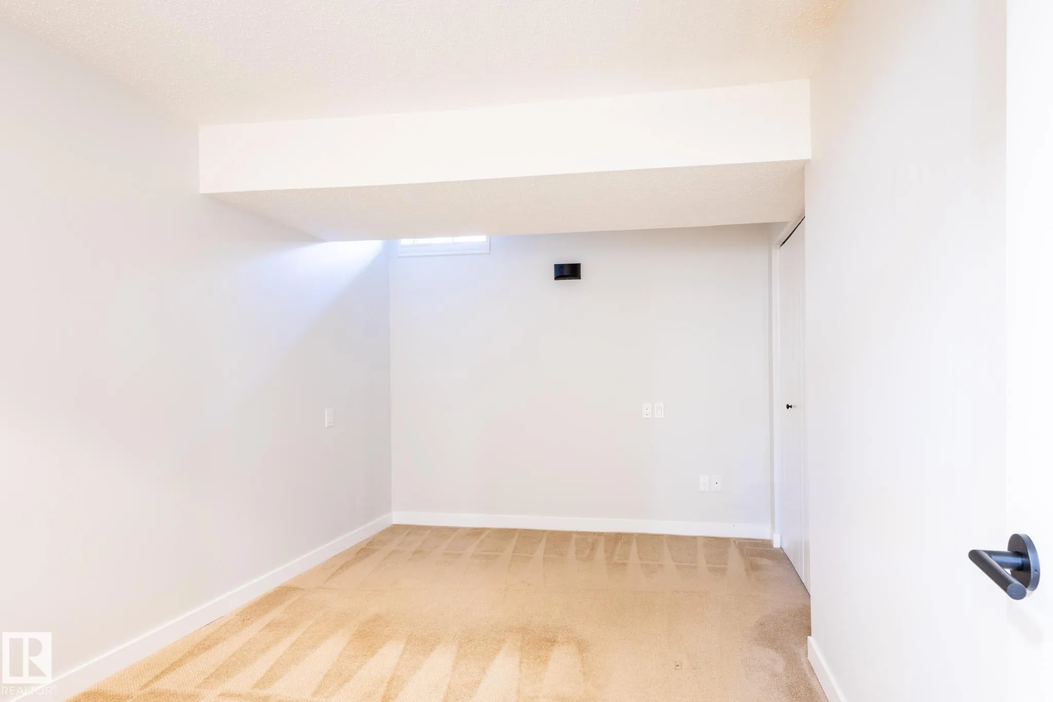 14035 121 Street