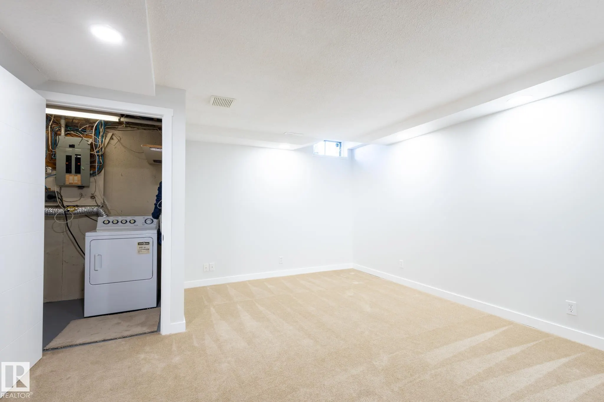 14035 121 Street