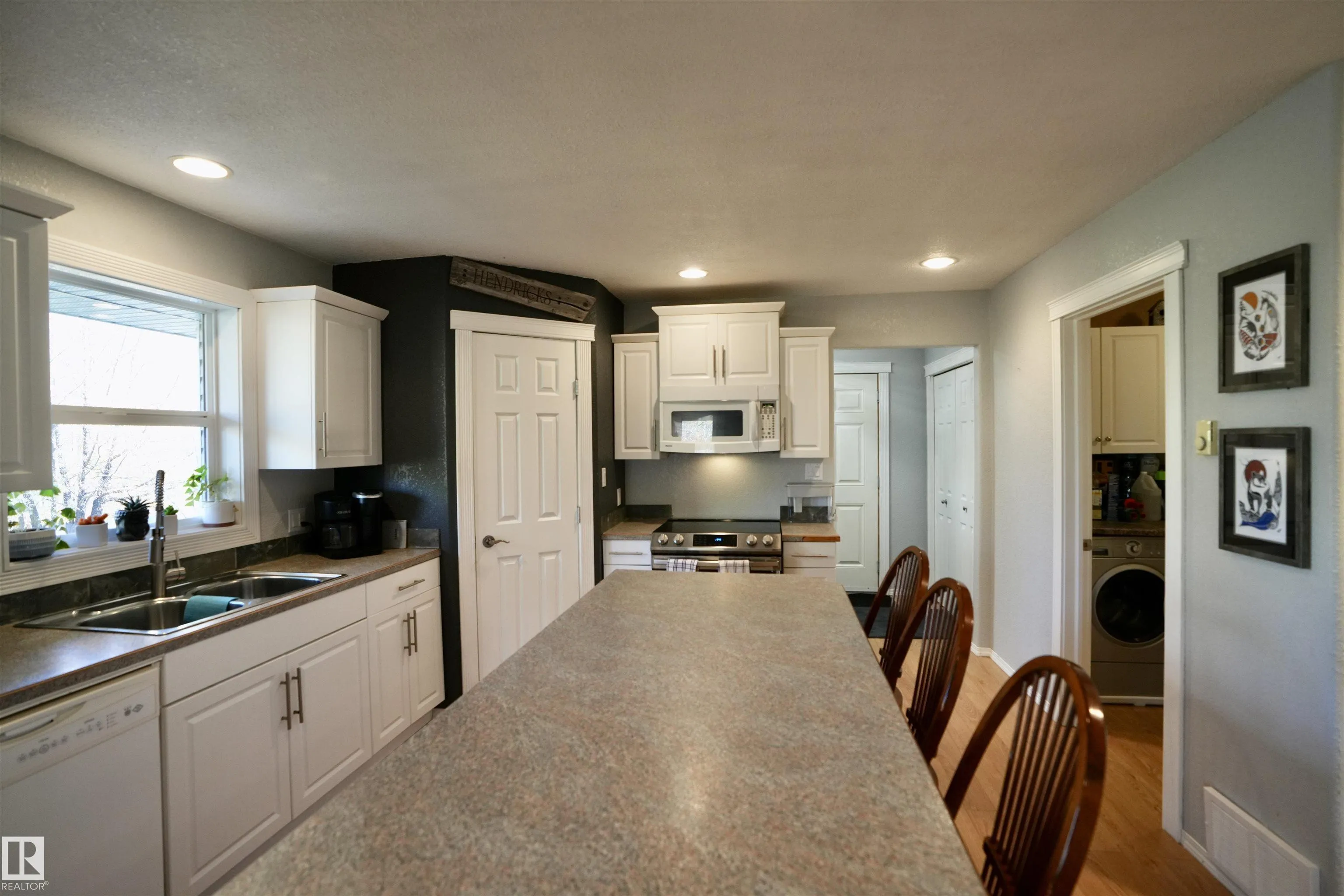 136, 11124 TWP RD 595