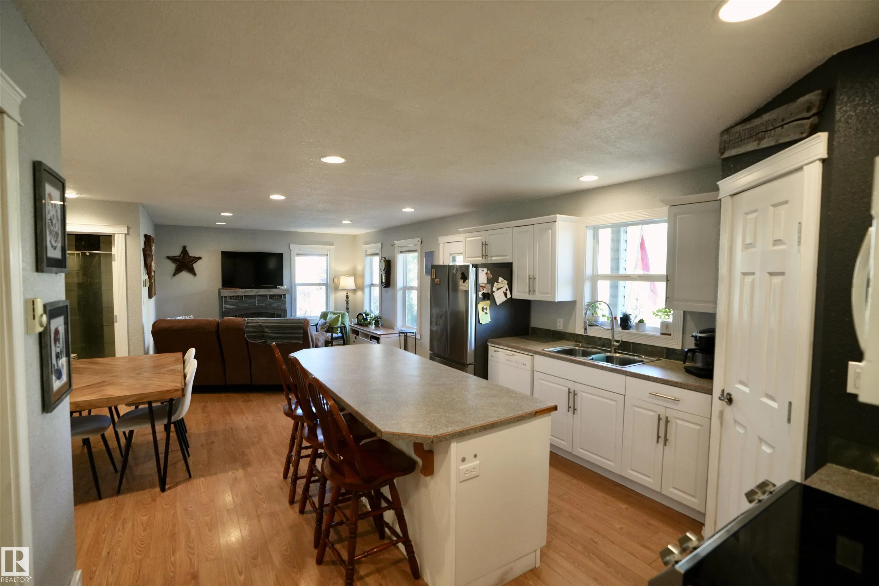 136, 11124 TWP RD 595