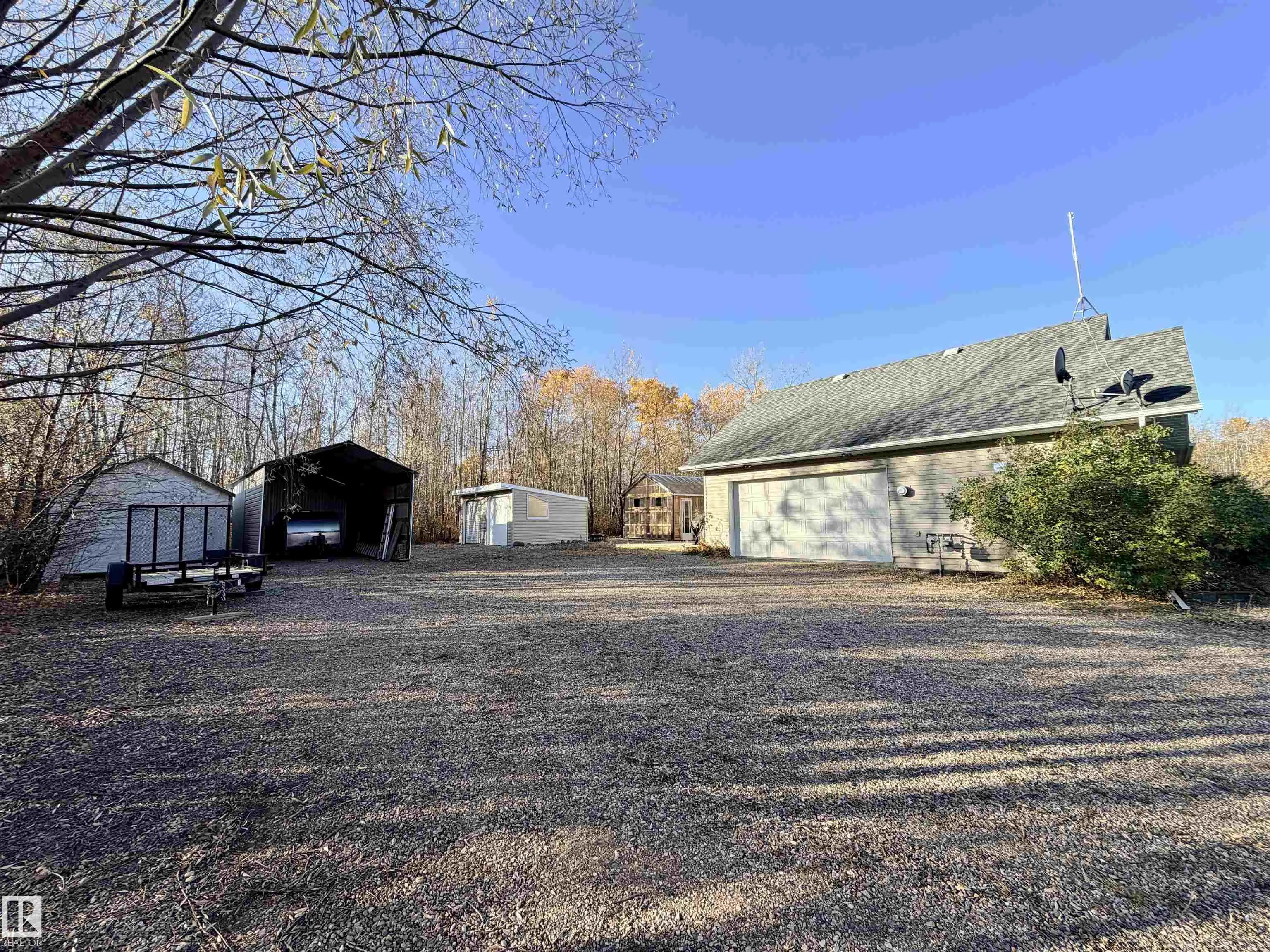136, 11124 TWP RD 595